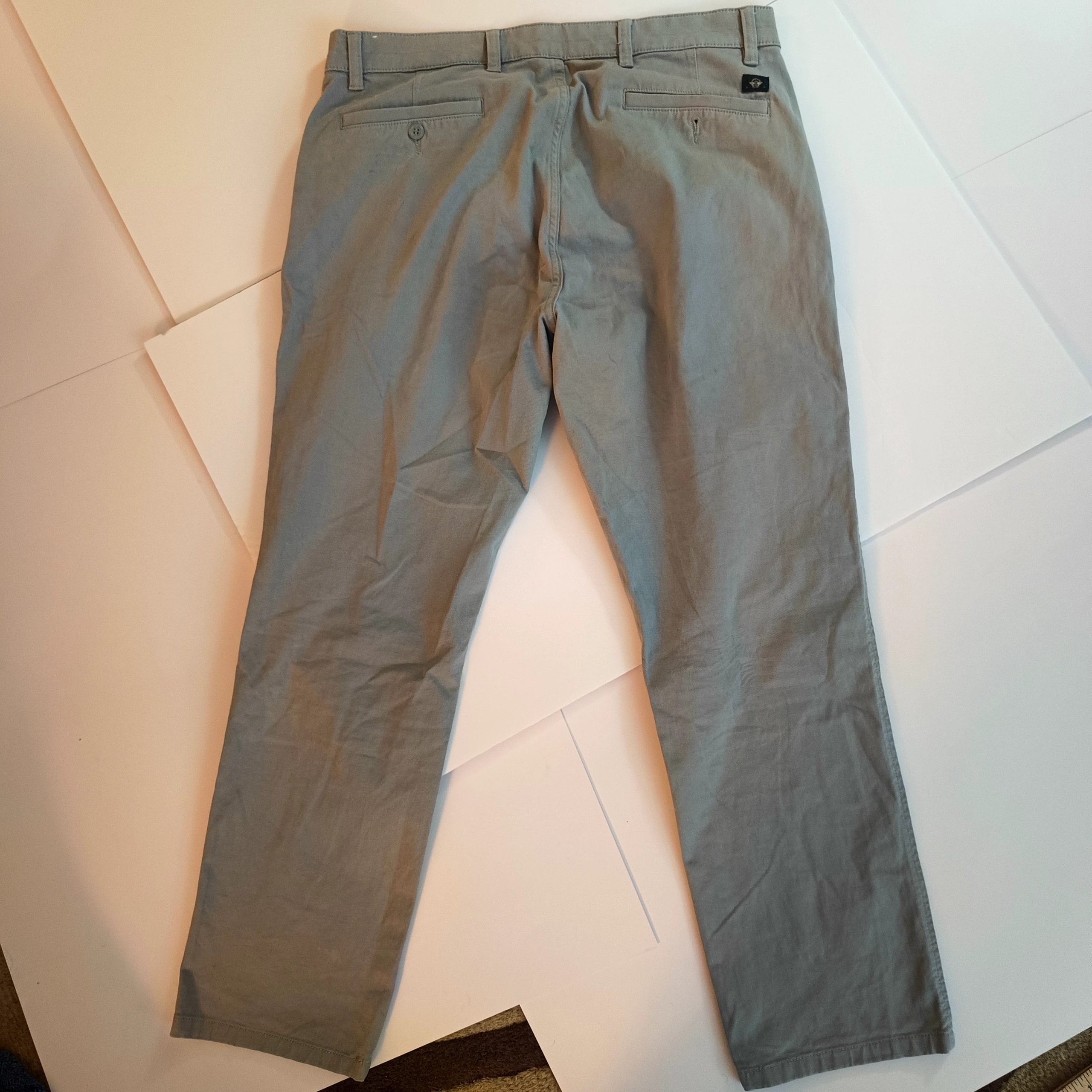 Dockers Men's Grey Chino Pants Size 34 Cotton Blend
