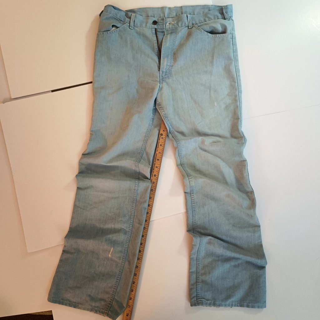 Levi's Men's Light Blue Denim Jeans 33in Inseam Distressed