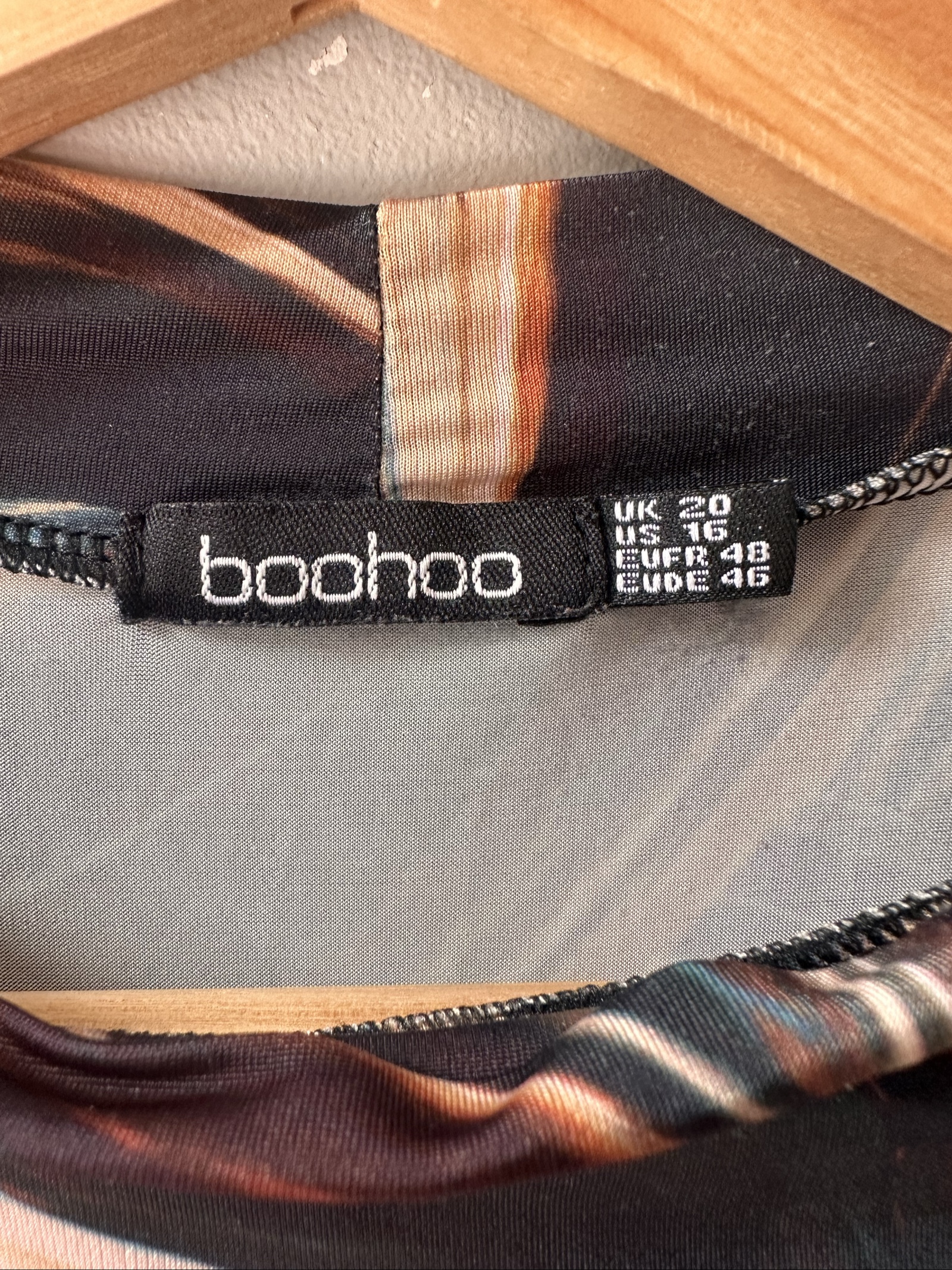 boohoo Women's Black & Brown Abstract Print Long Sleeve Bodysuit UK 20 image 3