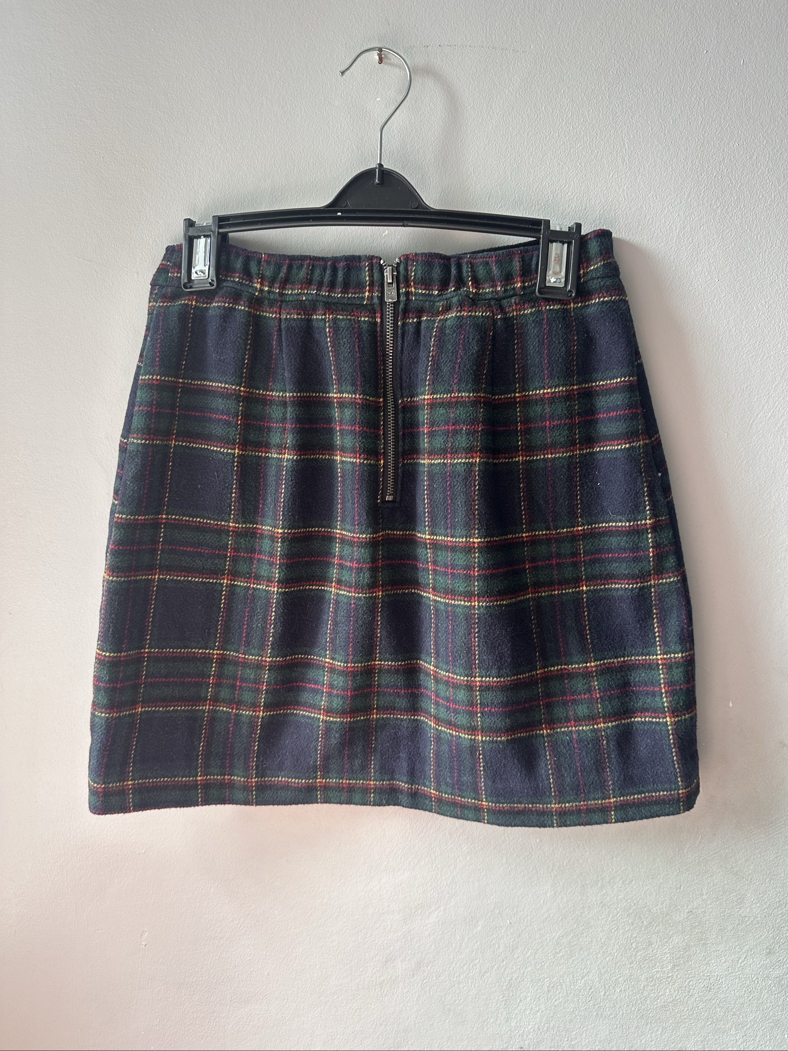 Hollister Women's Navy & Green Check Ultra High-Rise Mini Skirt XS image 5