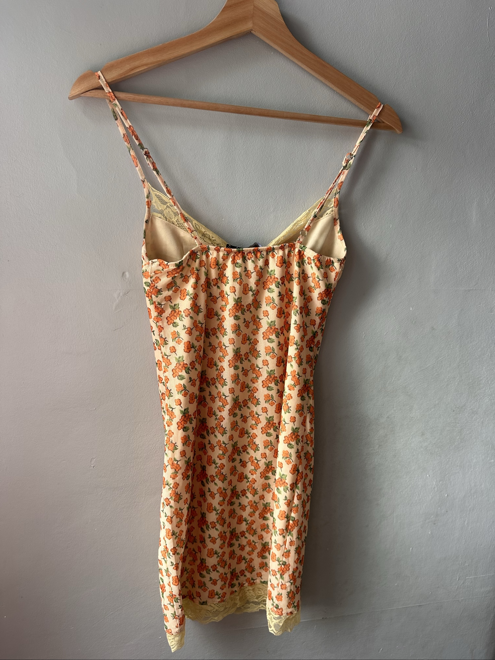Motel Cream & Orange Floral Lace Trim Slip Dress XS image 5