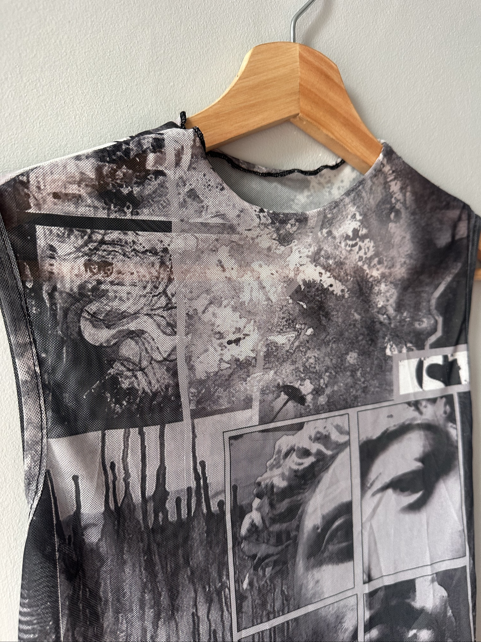 SHEIN Women's Black Grey Mesh Sleeveless Crop Top Small 95% Polyester 5% Spandex image 2
