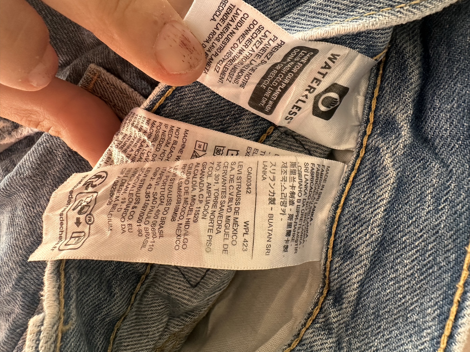 Levi's Light Blue High Waisted Mom Denim Shorts 32 image 3