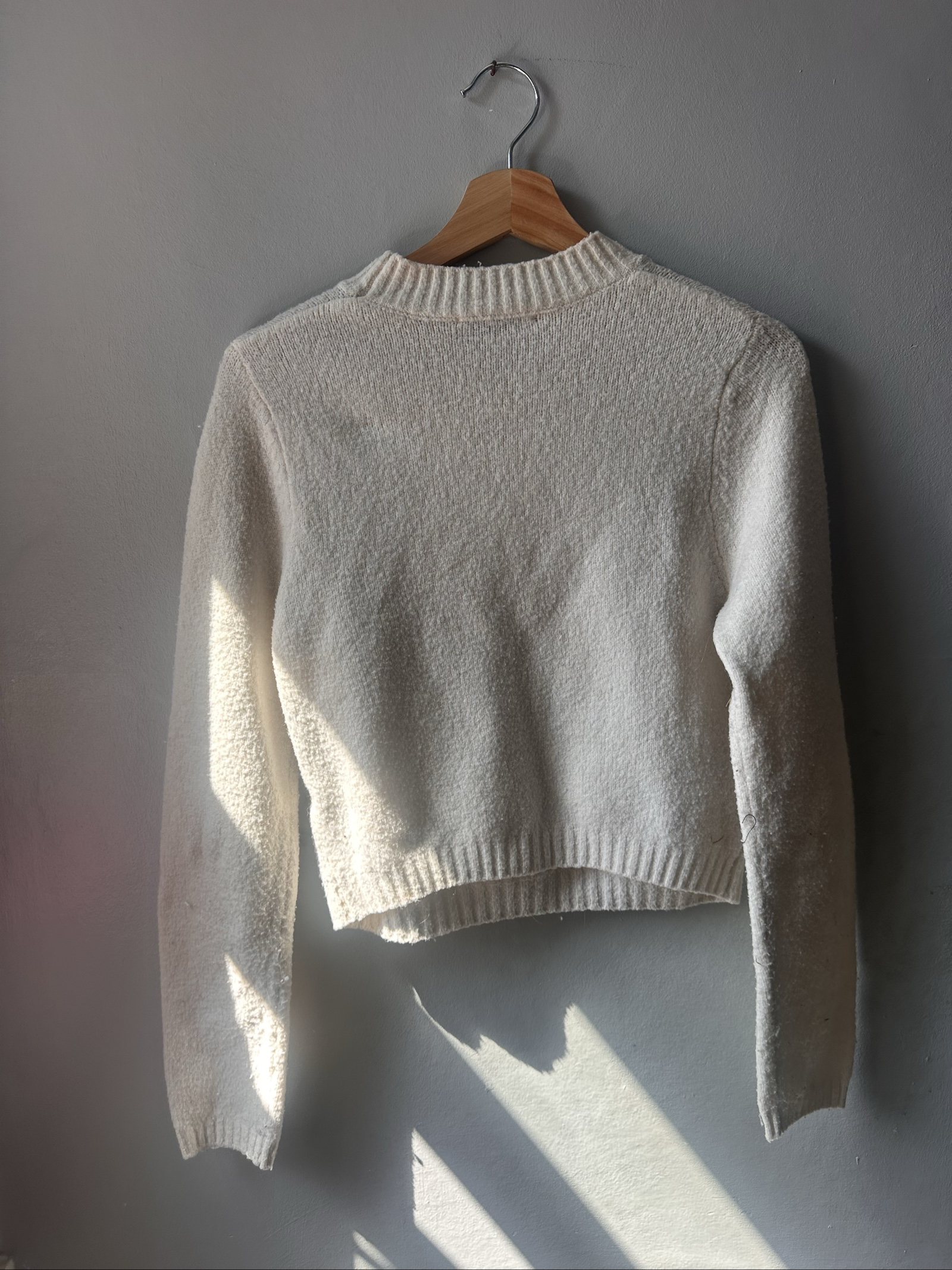 Stradivarius Women's Cream Wool Blend Cropped Sweater Small image 4