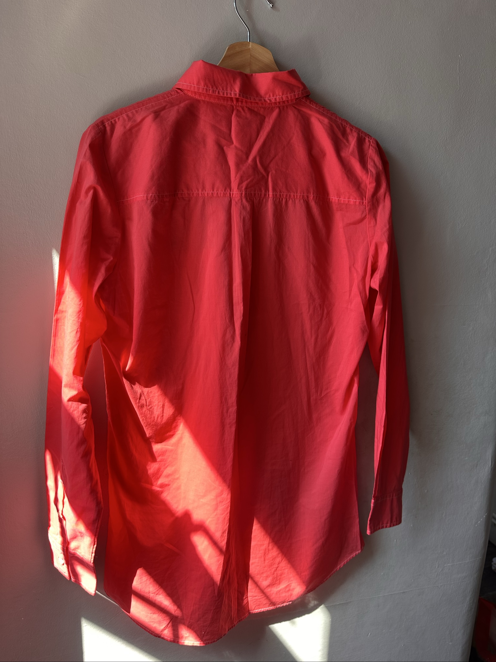 Lacoste Women's Coral Button-Down Cotton Shirt Size 40 image 4