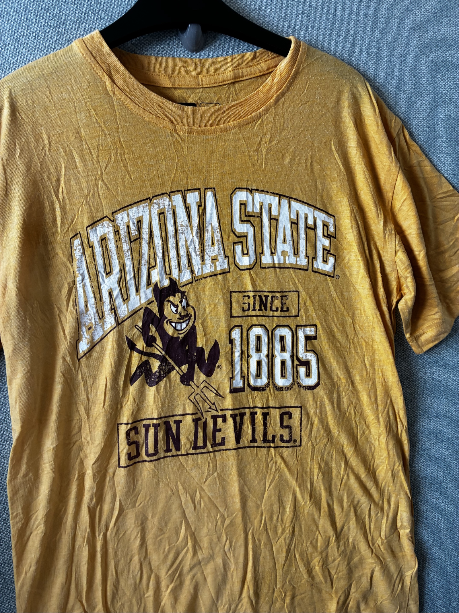 Russell Athletic Men's Arizona State Yellow Graphic T-Shirt Medium image 3