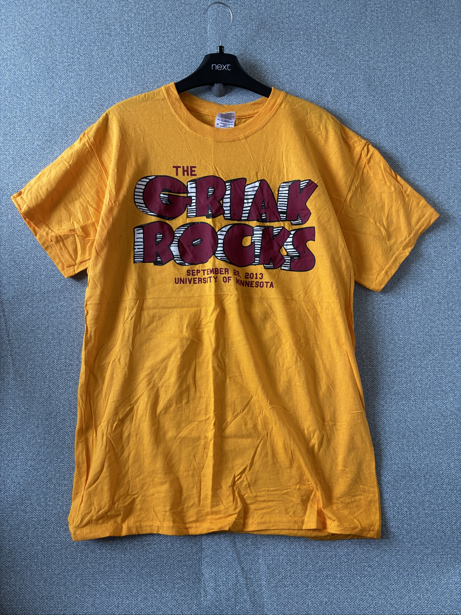 Gildan Men's Yellow Cotton The Griak Rocks T-Shirt Medium