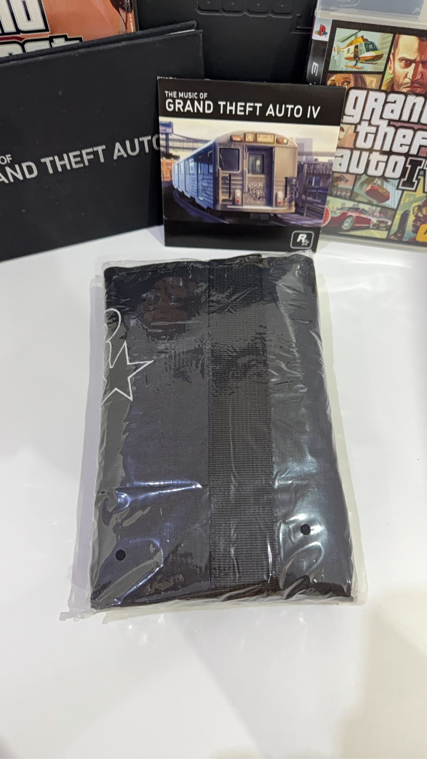 Grand Theft Auto IV GTA 4 Special Edition PS3 Complete Collector's Set PAL UK image 8