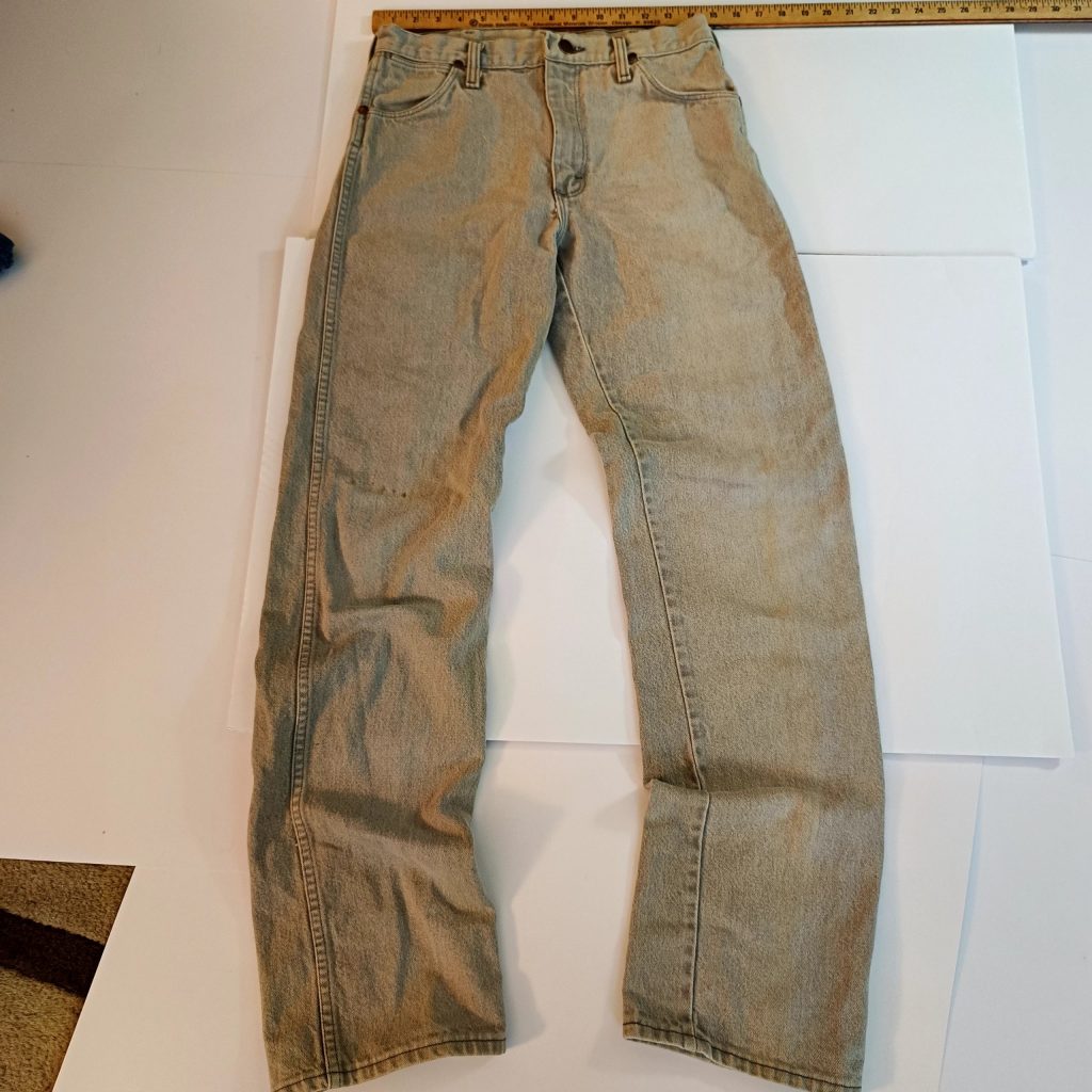 Wrangler Beige Denim Jeans 31x34 Classic Fit