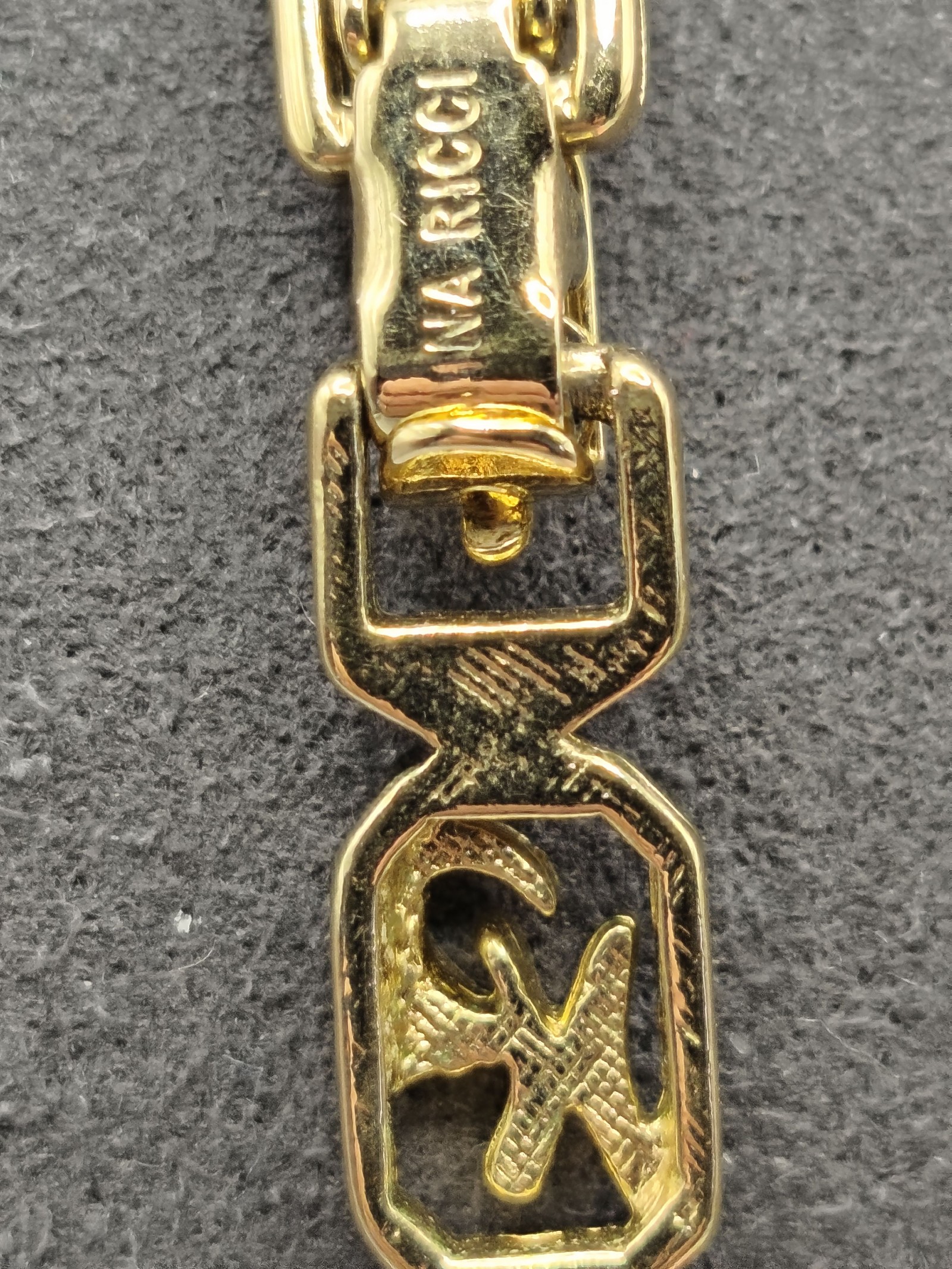 Nina Ricci Women's Gold tone Chain Necklace with Pendant Other image 3