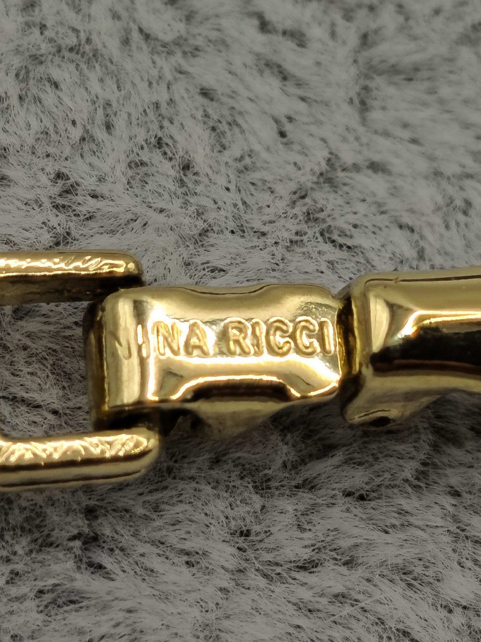 Nina Ricci Women's Gold tone Chain Necklace with Pendant Other image 8