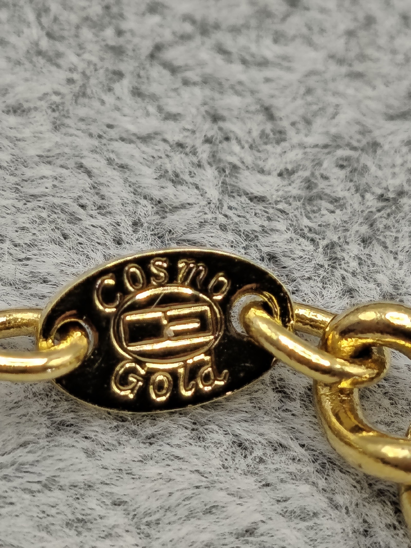 Cosmo Gold Textured gold tone Chain Necklace Gold Tone Unisex image 2