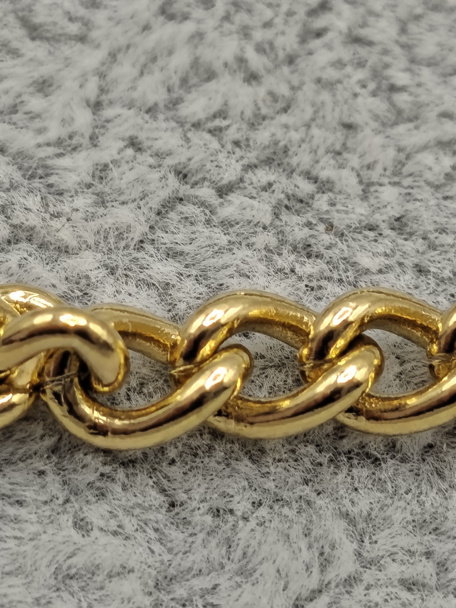 Cosmo Gold Textured gold tone Chain Necklace Gold Tone Unisex image 4