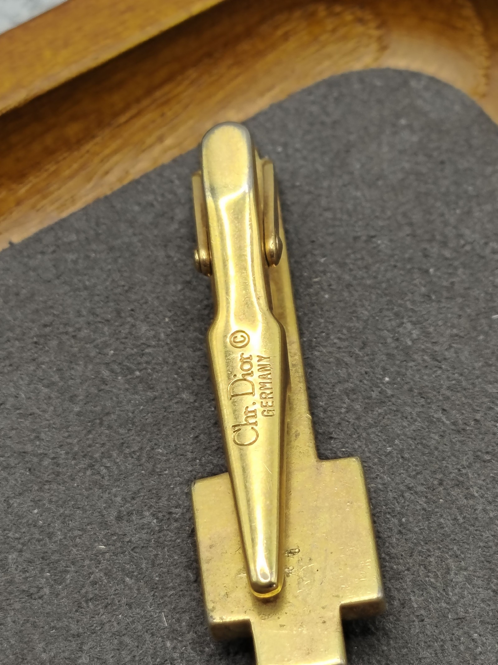 Christian Dior Vintage Gold & Silver Tone Men’s Tie Clip Dior Logo image 10