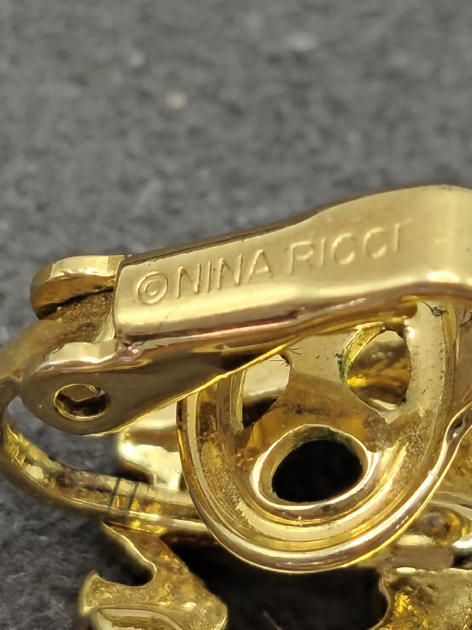 Nina Ricci NR Gold Tone Crystal Clip-On Earrings Women image 9