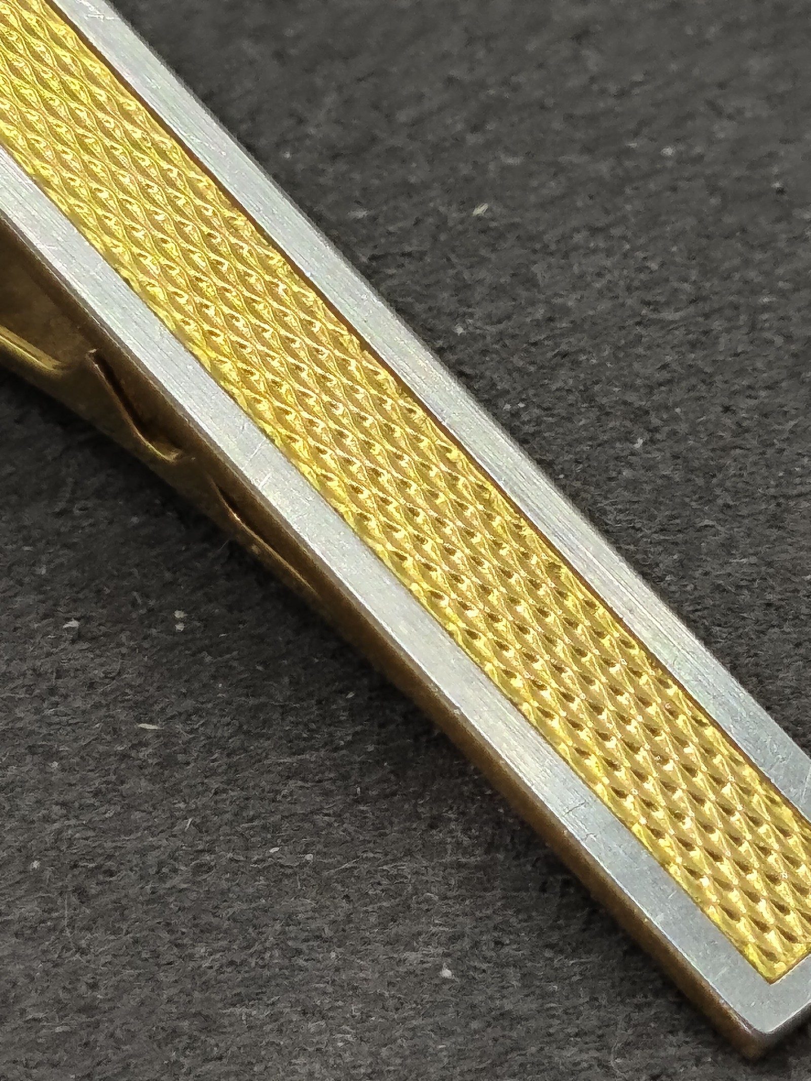 Dunhill Gold & Silver tone Men's Tie Clip Bar Textured Design Other image 5
