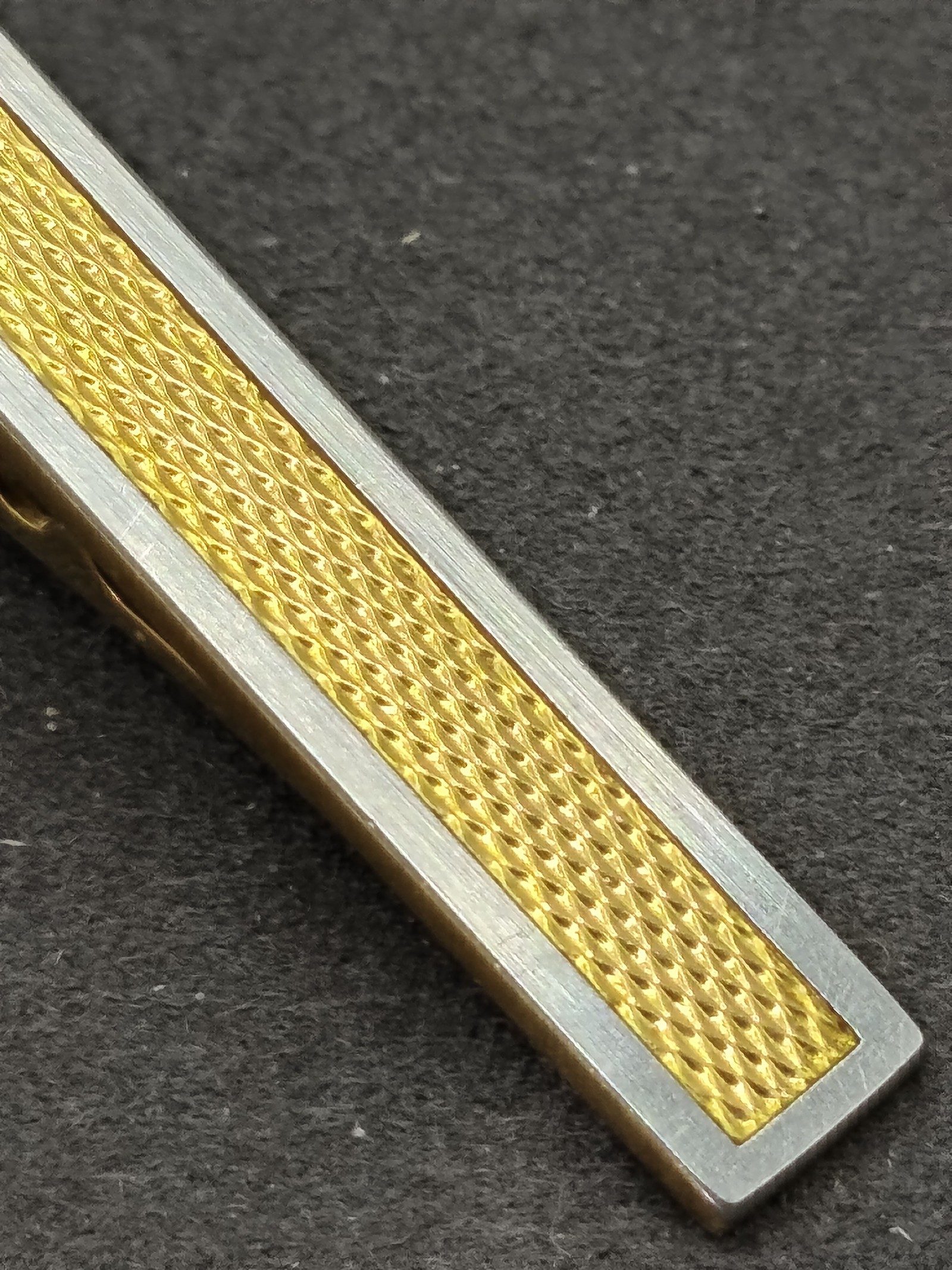Dunhill Gold & Silver tone Men's Tie Clip Bar Textured Design Other image 6