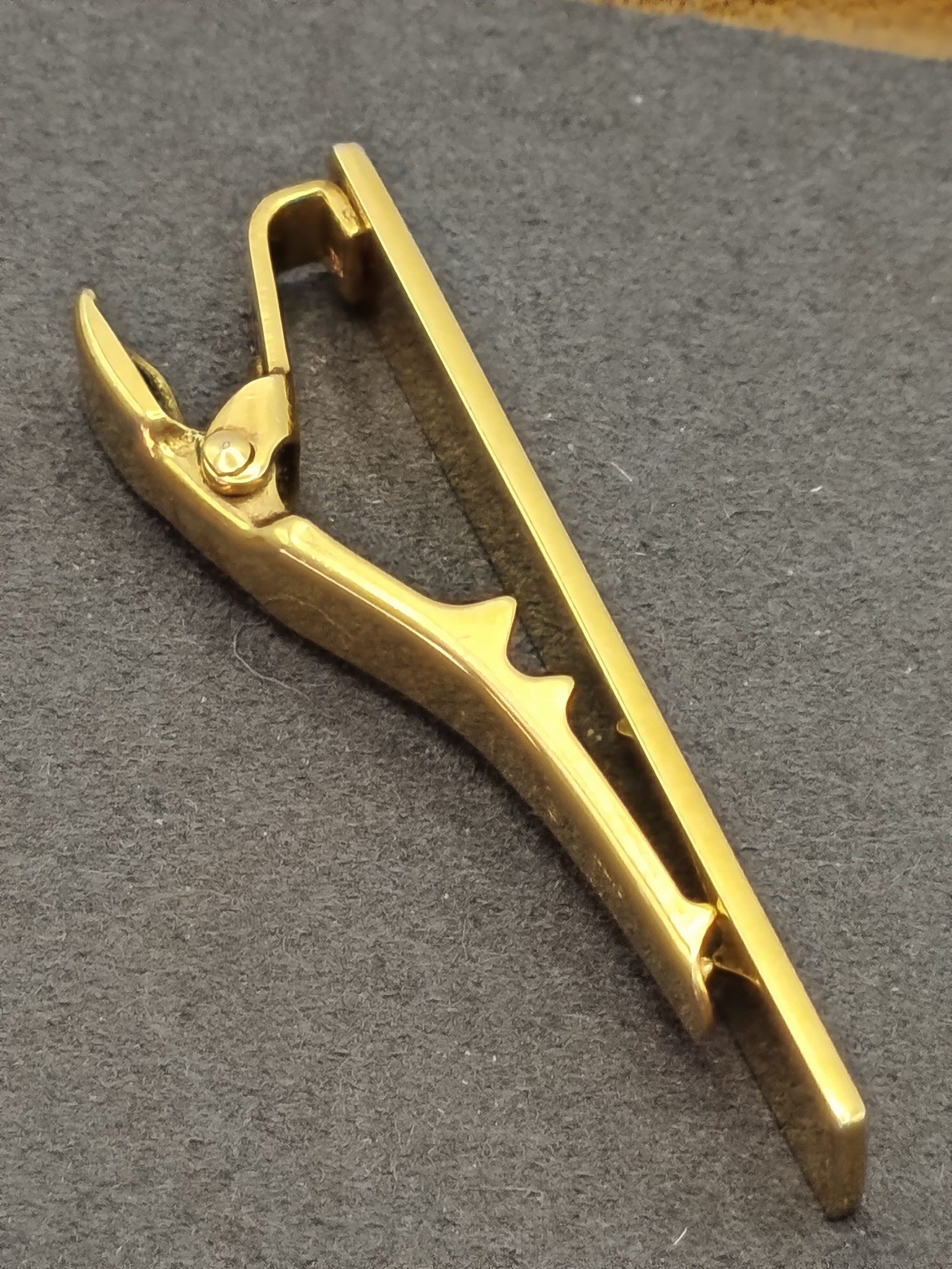 Dunhill Gold & Silver tone Men's Tie Clip Bar Textured Design Other image 7