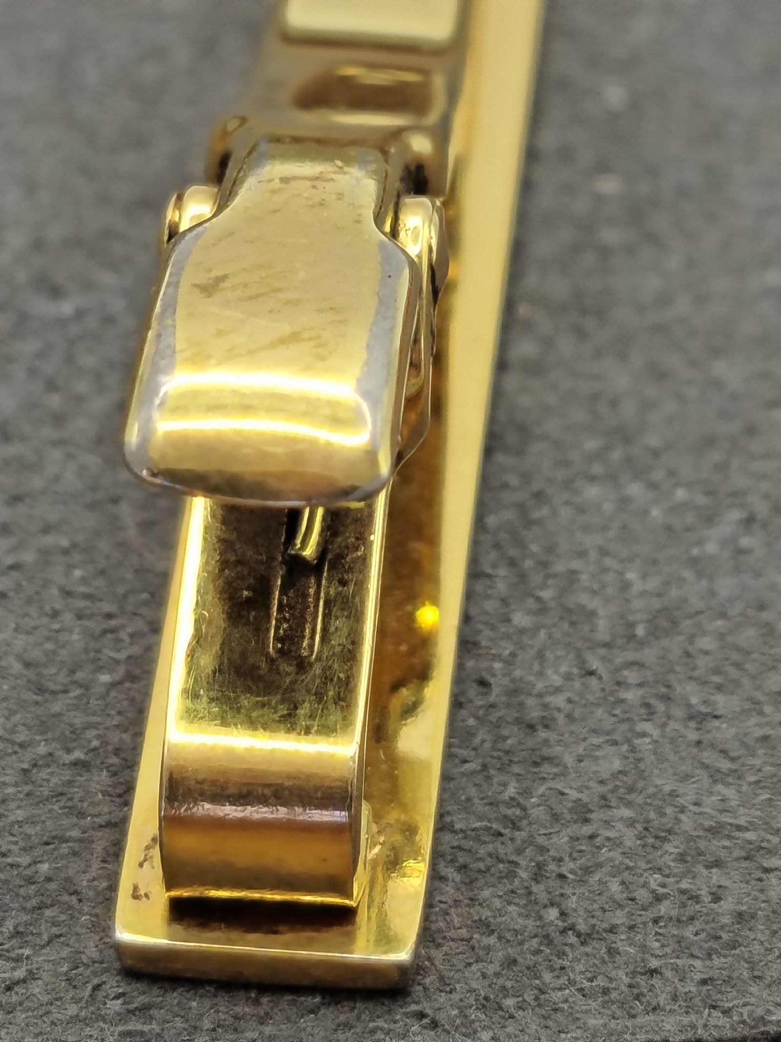 Dunhill Gold & Silver tone Men's Tie Clip Bar Textured Design Other image 10