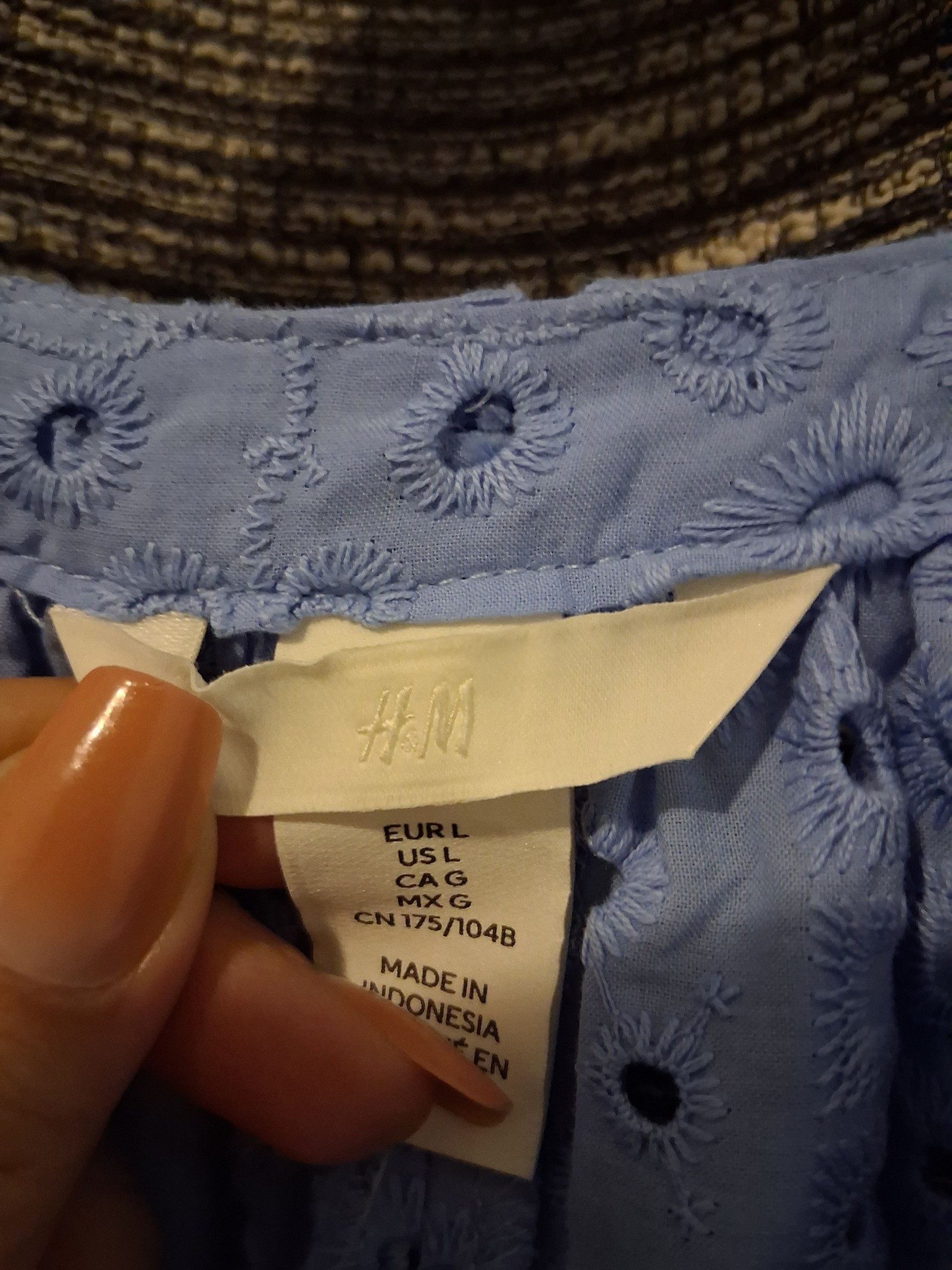 H&M Blue Eyelet Embroidered Cotton Blouse Large image 6