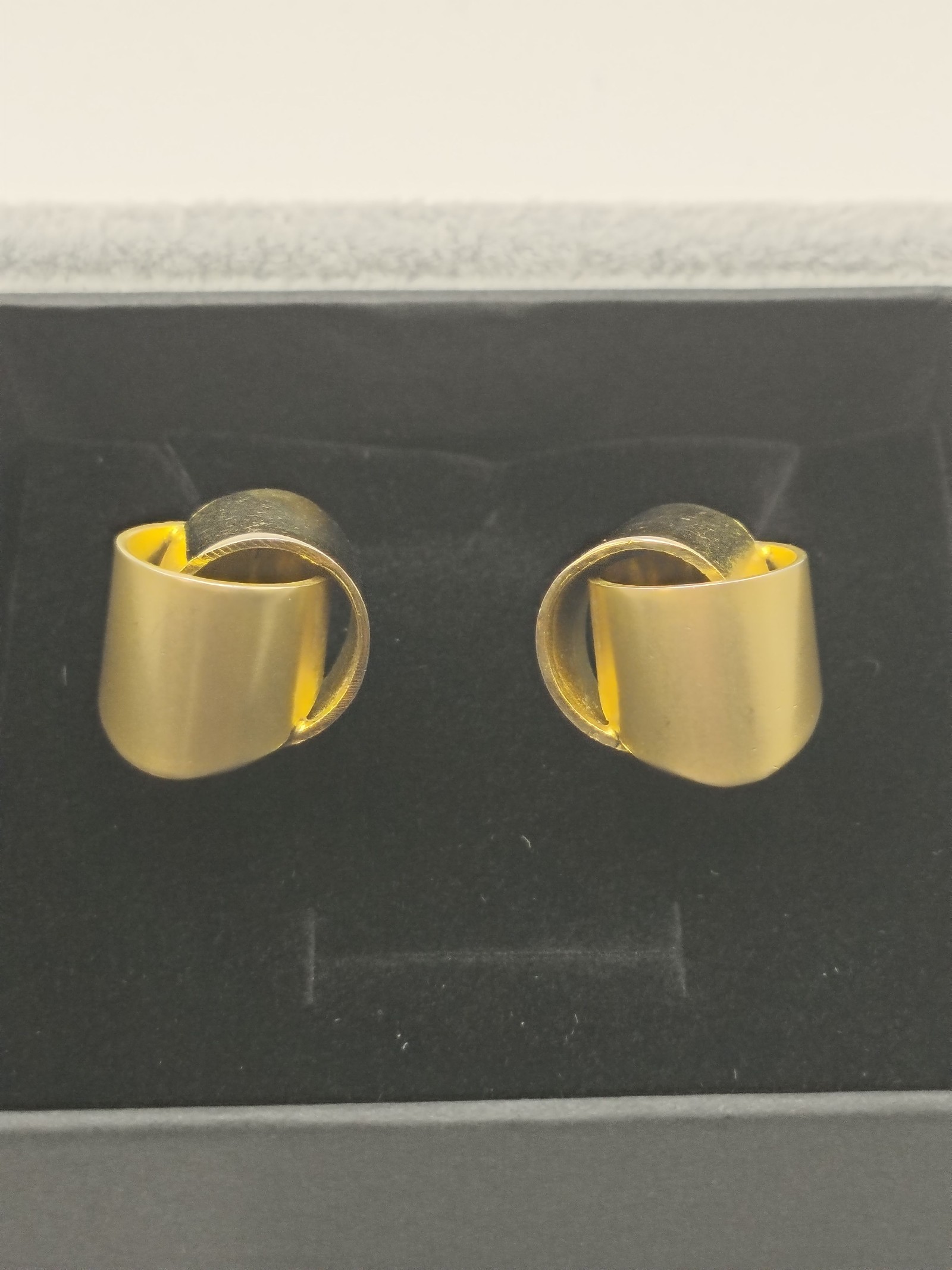 Rol Gold Tone Clip On Earrings Unisex Other image 2