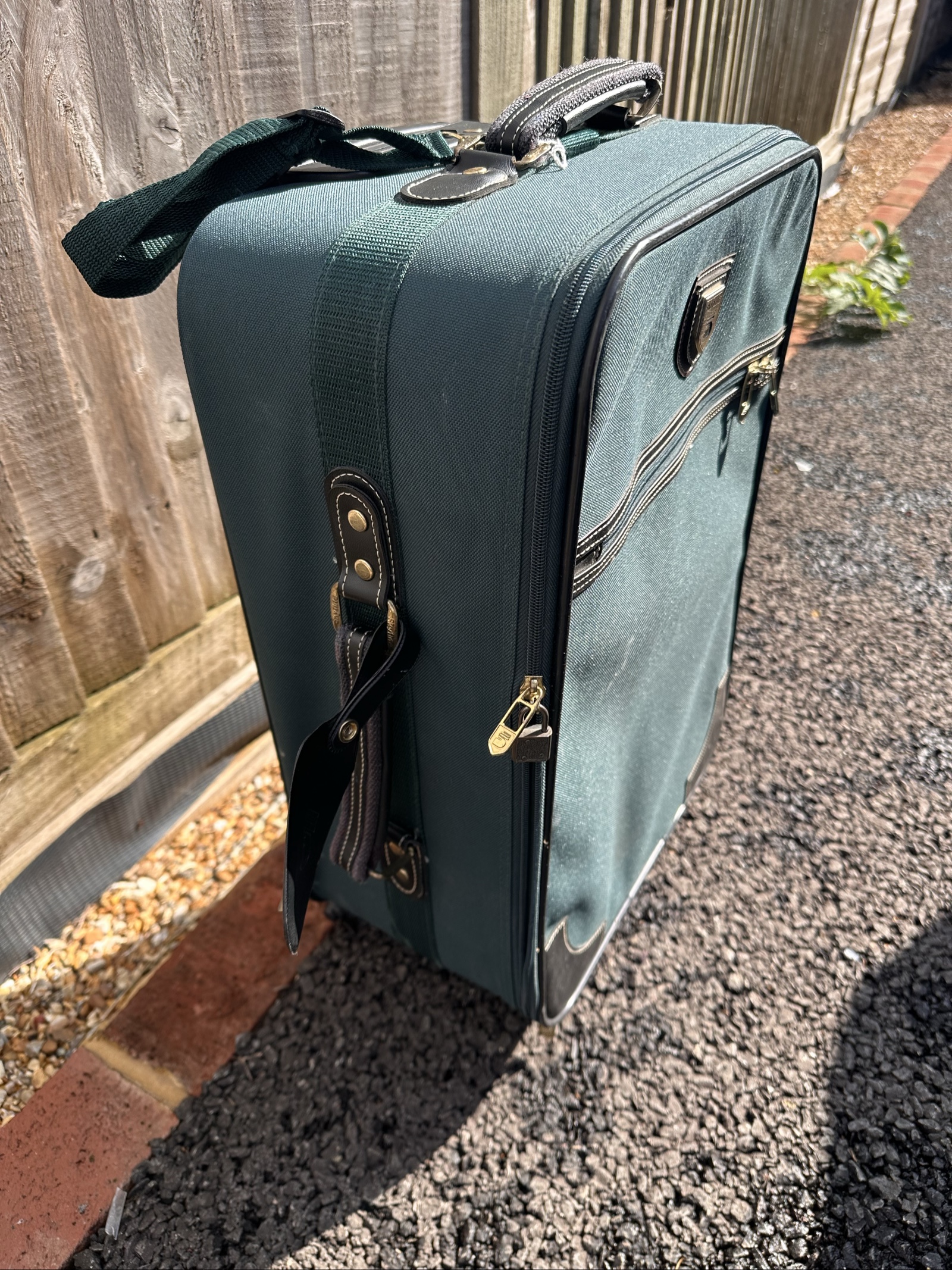 Delsey Green Small Wheeled Suitcase Travel Bag Unisex image 3
