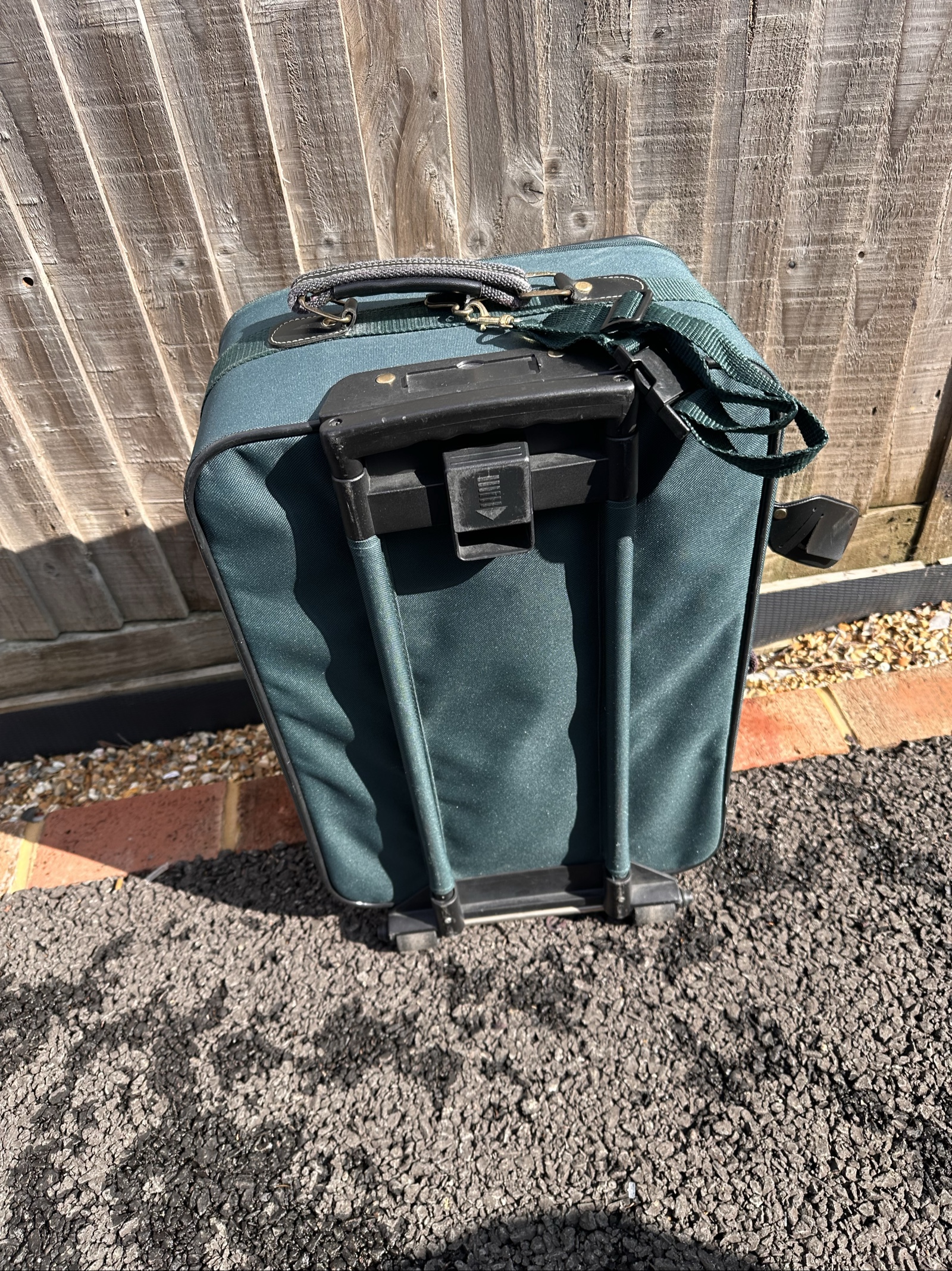 Delsey Green Small Wheeled Suitcase Travel Bag Unisex image 4