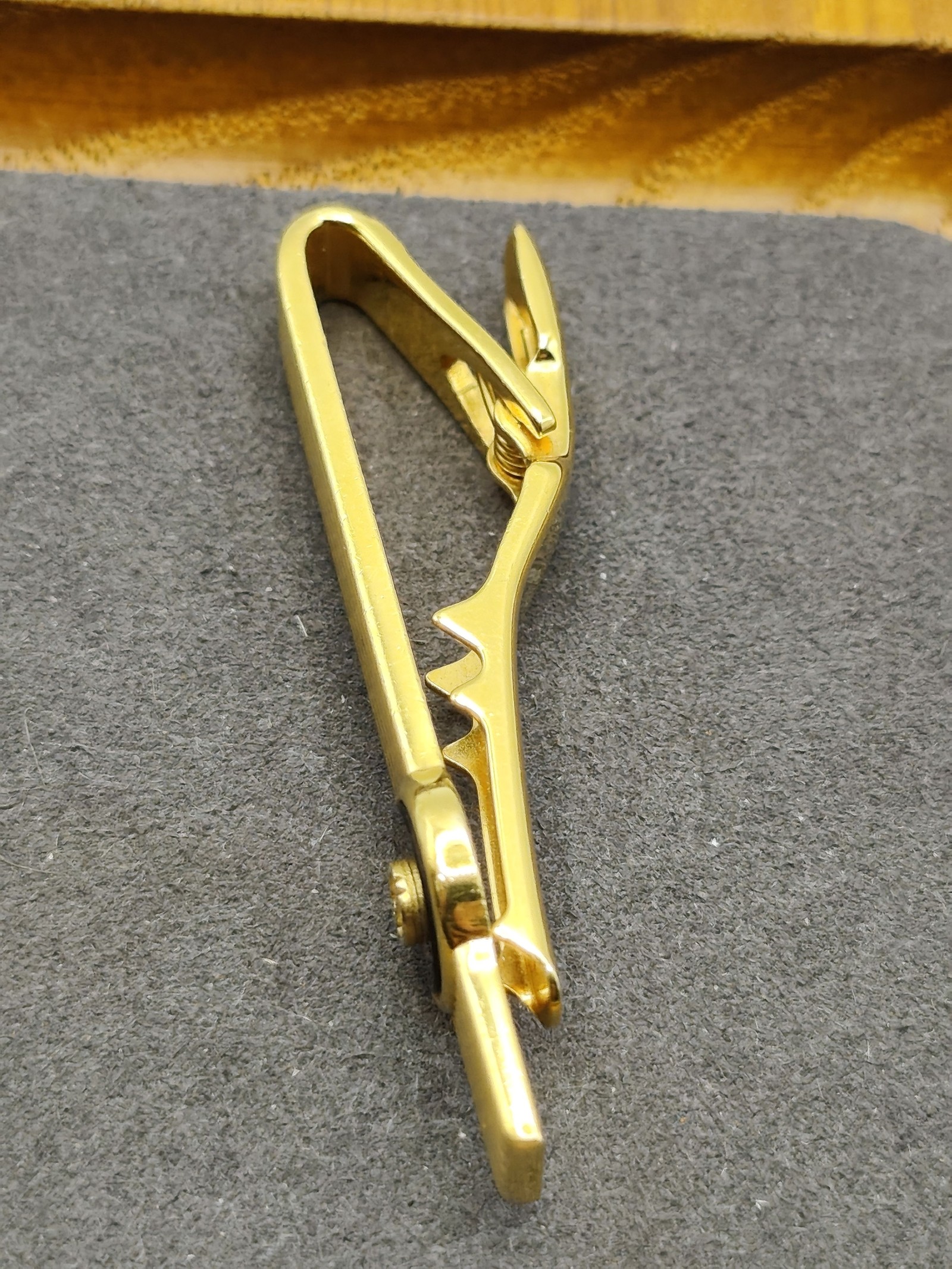 Dunhill Men Gold & Black Vintage Tie Clip image 10