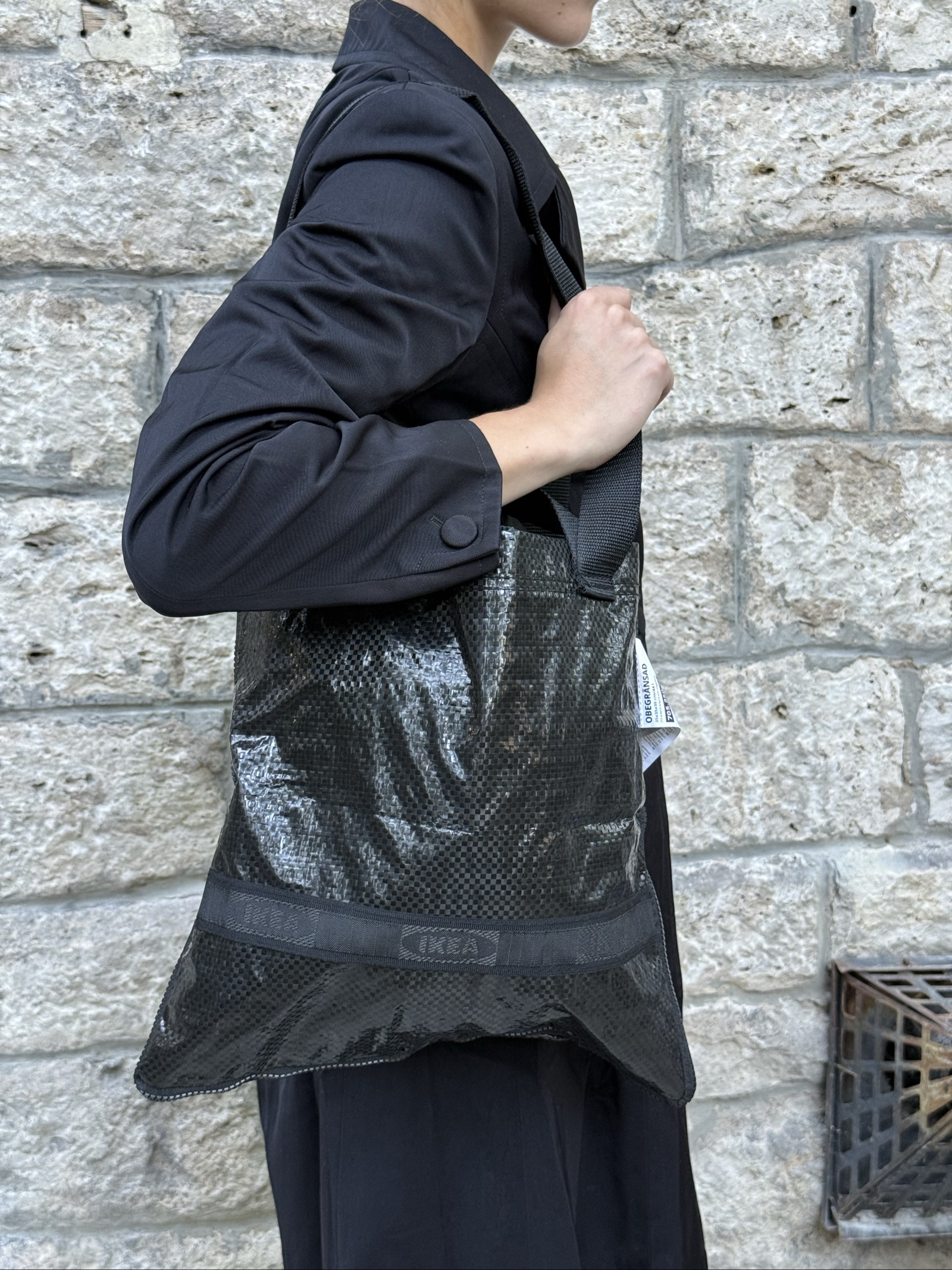 Black, zip-up IKEA x Swedish House Mafia OBEGRÄNSAD bag image 2