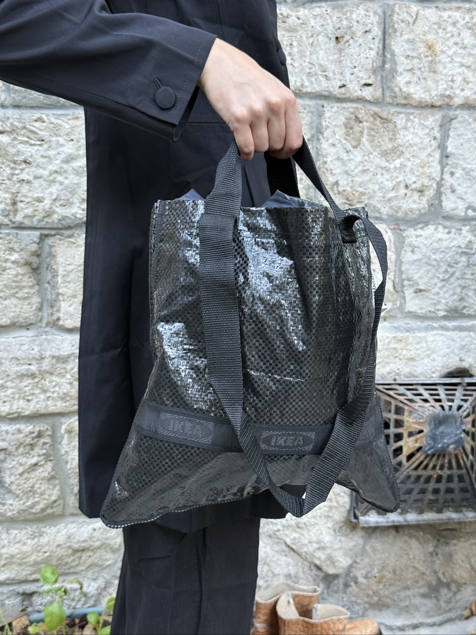 Black, zip-up IKEA x Swedish House Mafia OBEGRÄNSAD bag image 4