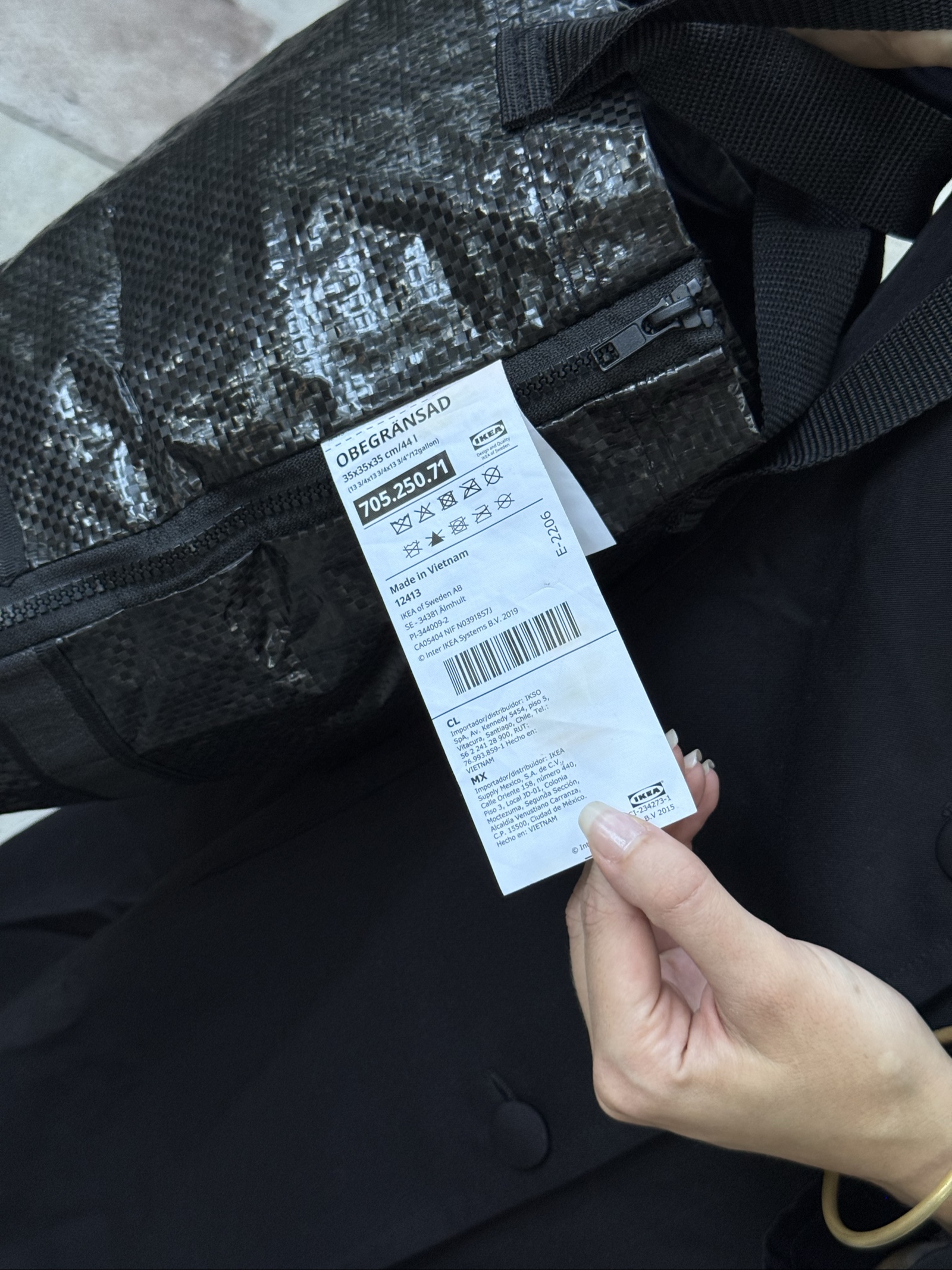 Black, zip-up IKEA x Swedish House Mafia OBEGRÄNSAD bag image 8