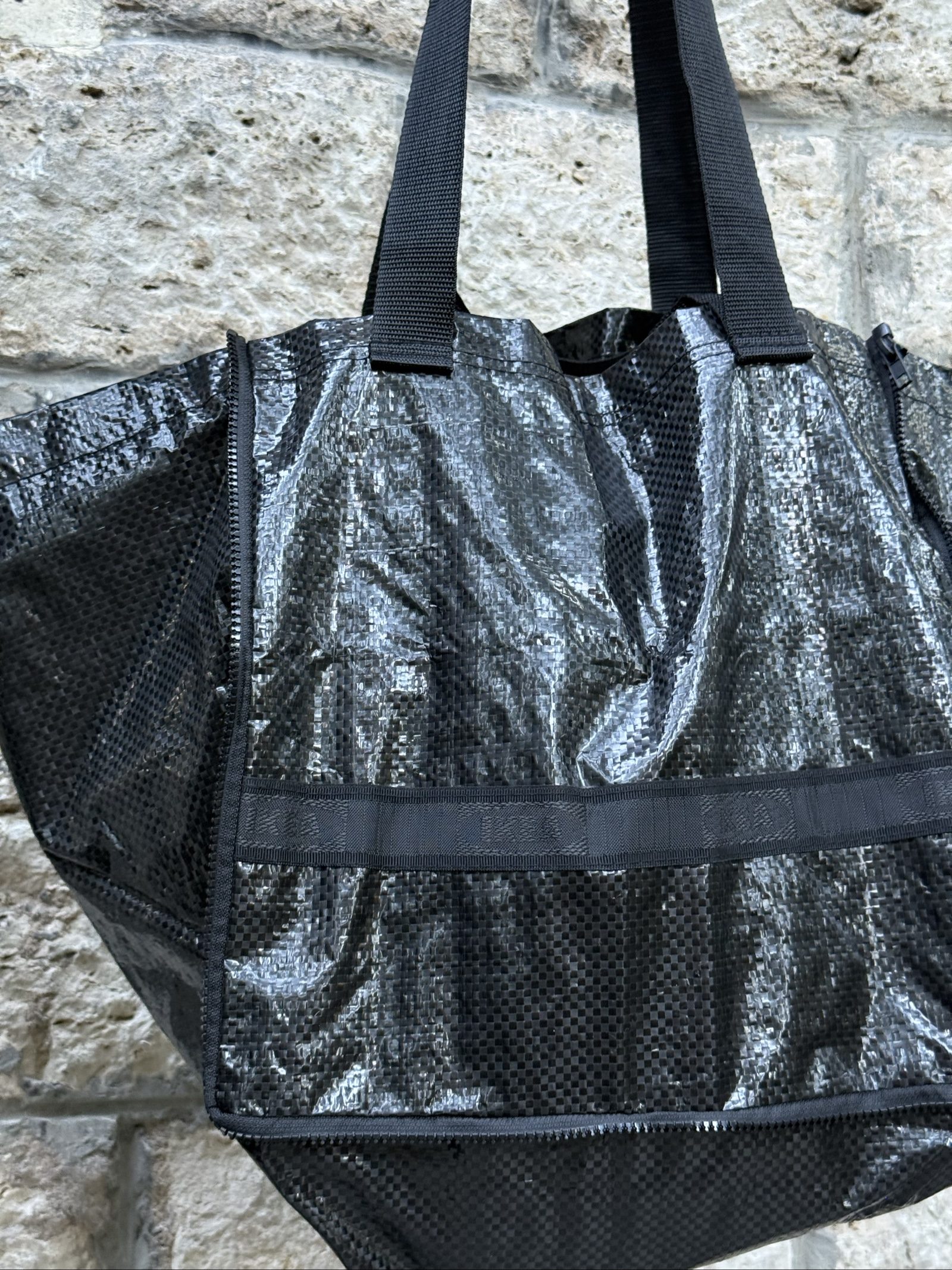Black, zip-up IKEA x Swedish House Mafia OBEGRÄNSAD bag image 10