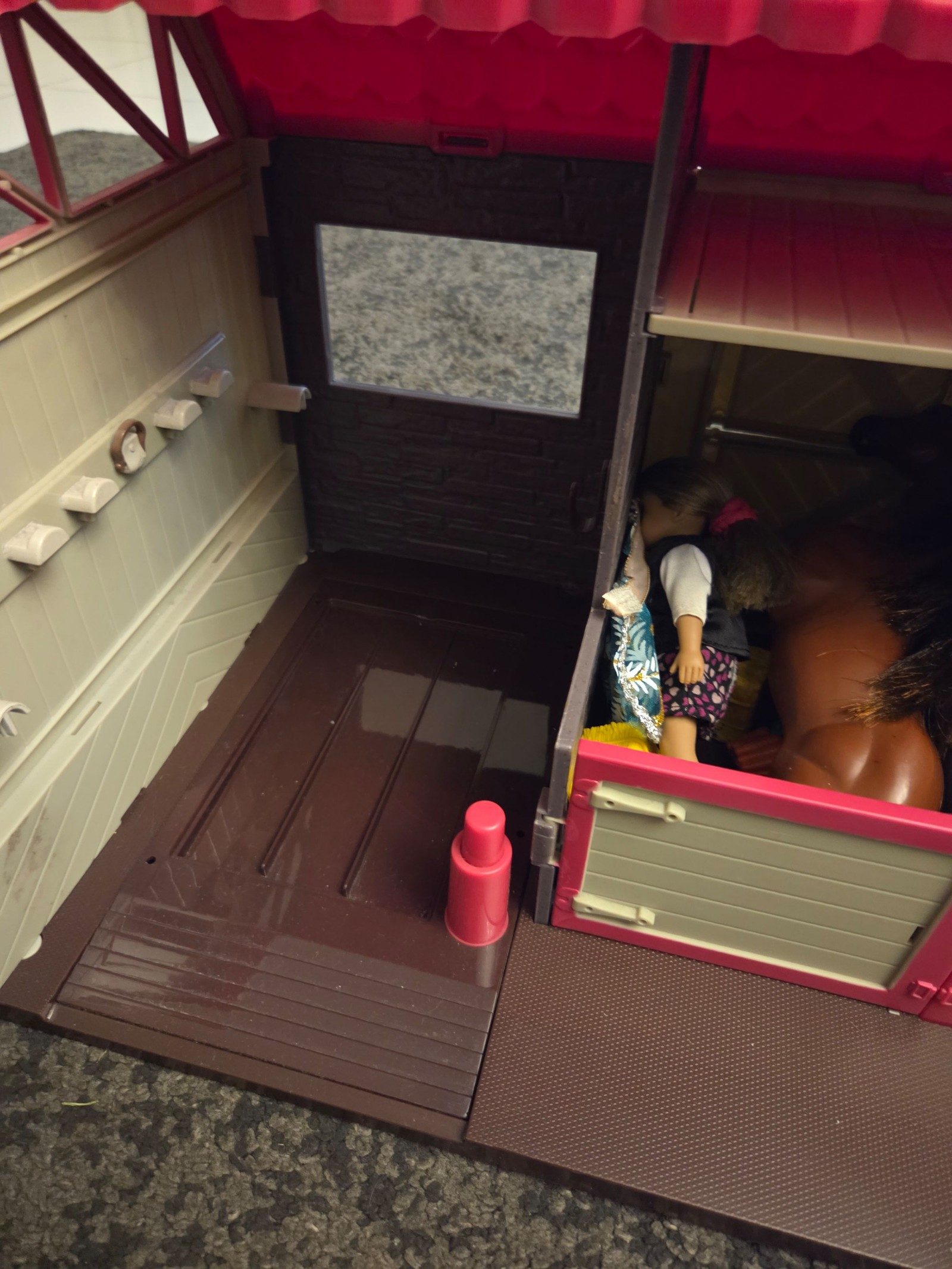 LORI Kids Horse Haven Playset with Doll & Brown Horse Other image 10