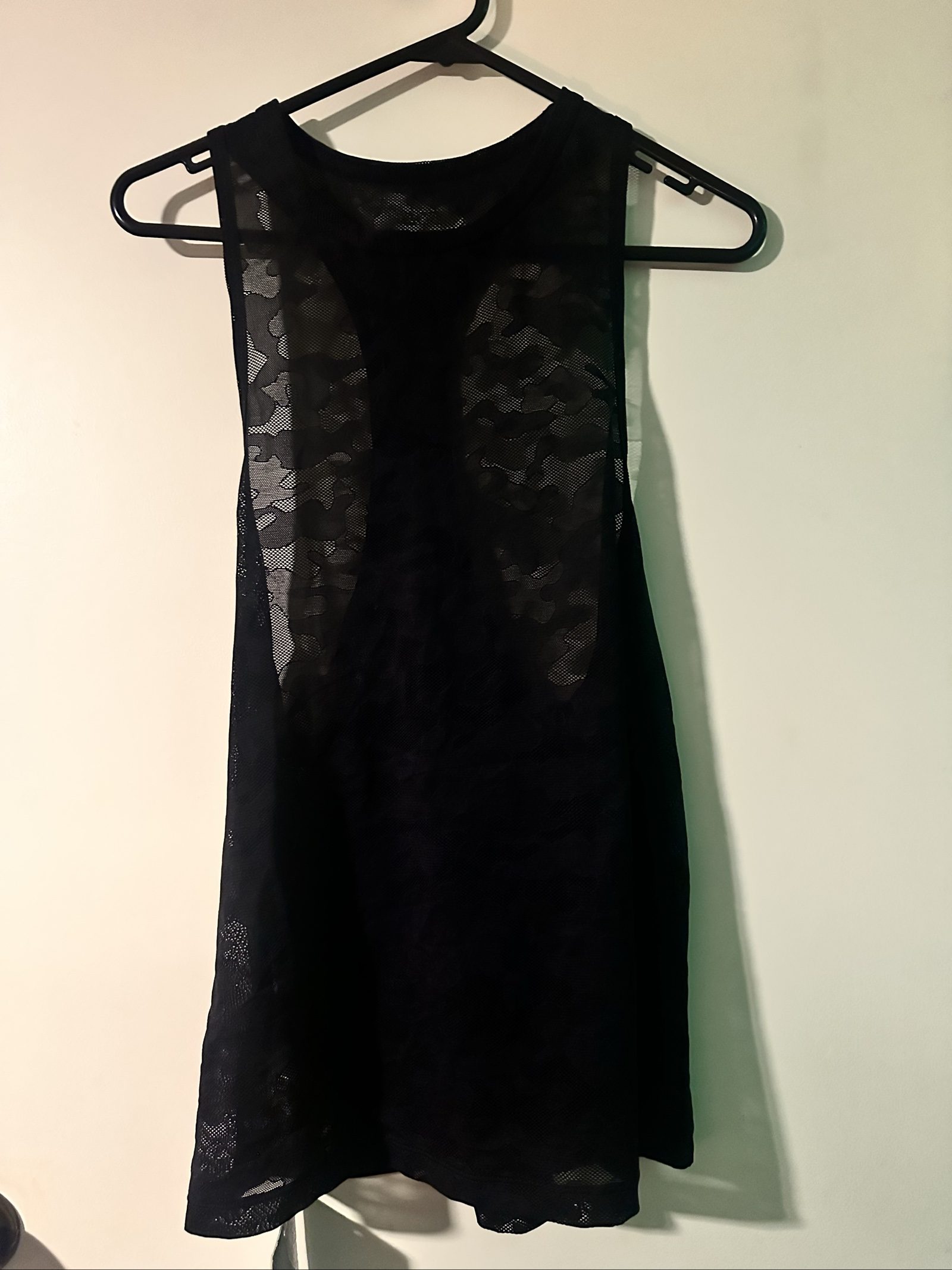 Lorna Jane Black LJ Active Mesh Racerback Tank Top Medium
