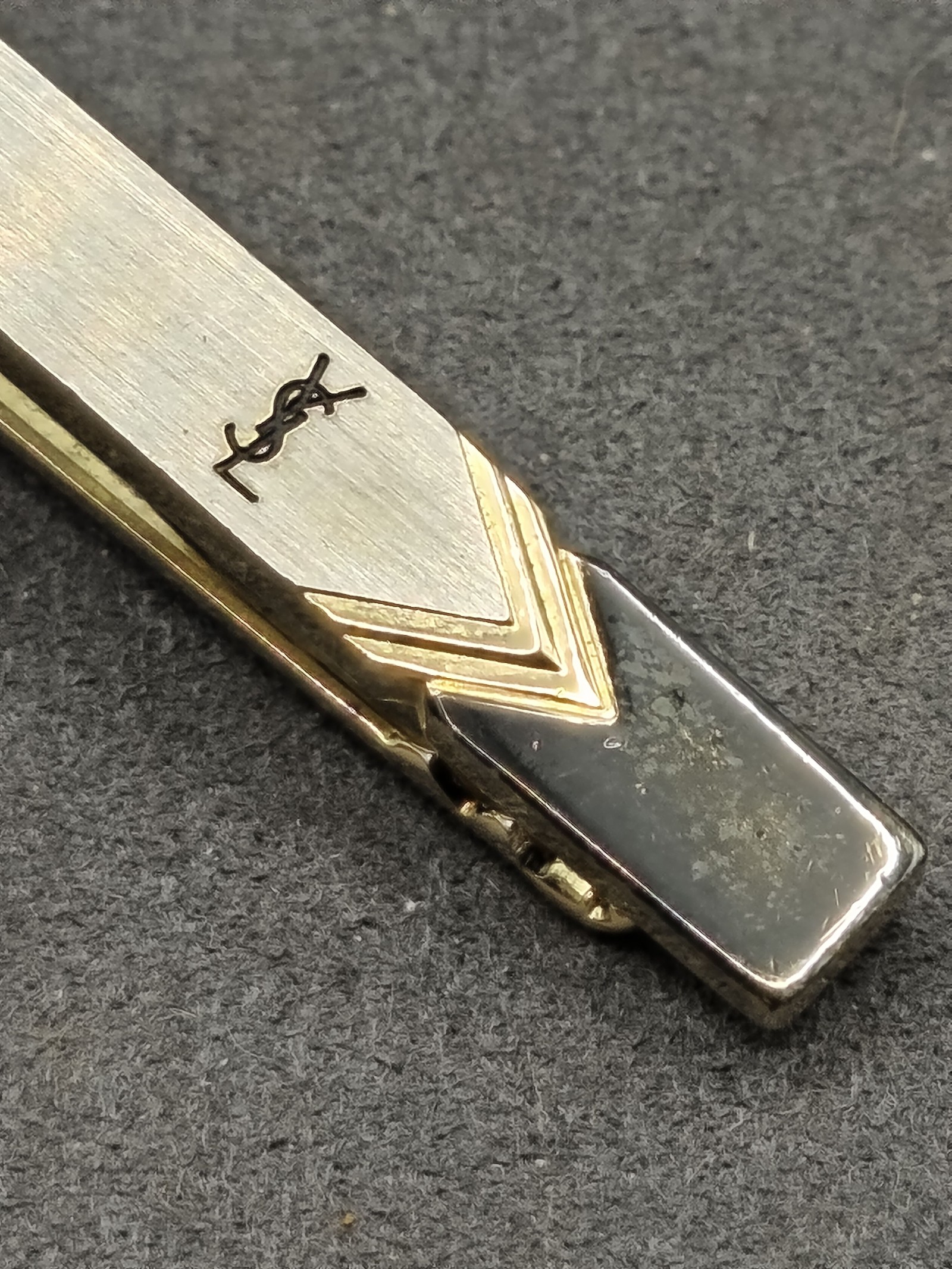 Yves Saint Laurent Gold-tone Tie Clip Men Other with Box image 5