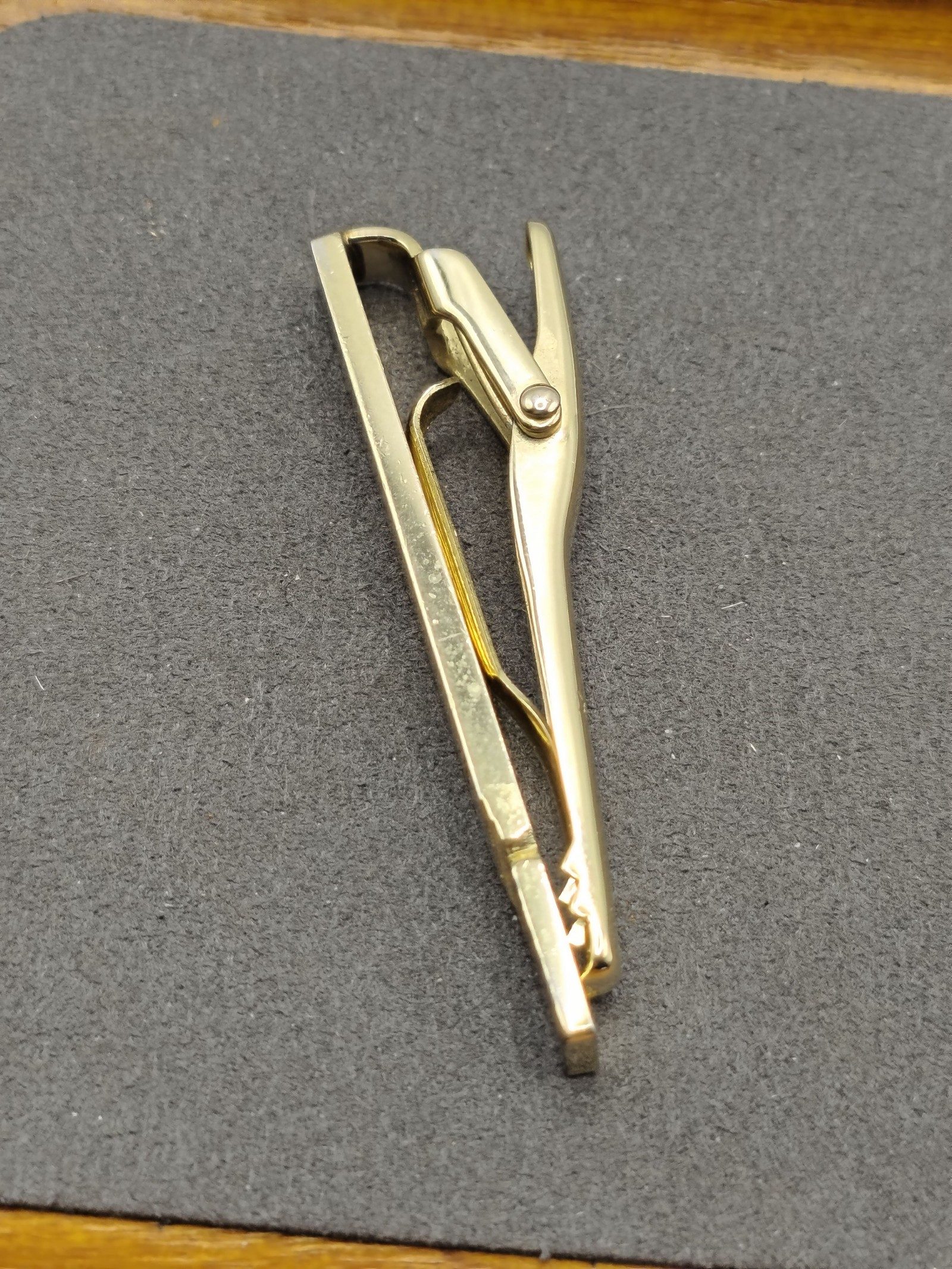 Yves Saint Laurent Gold-tone Tie Clip Men Other with Box image 9