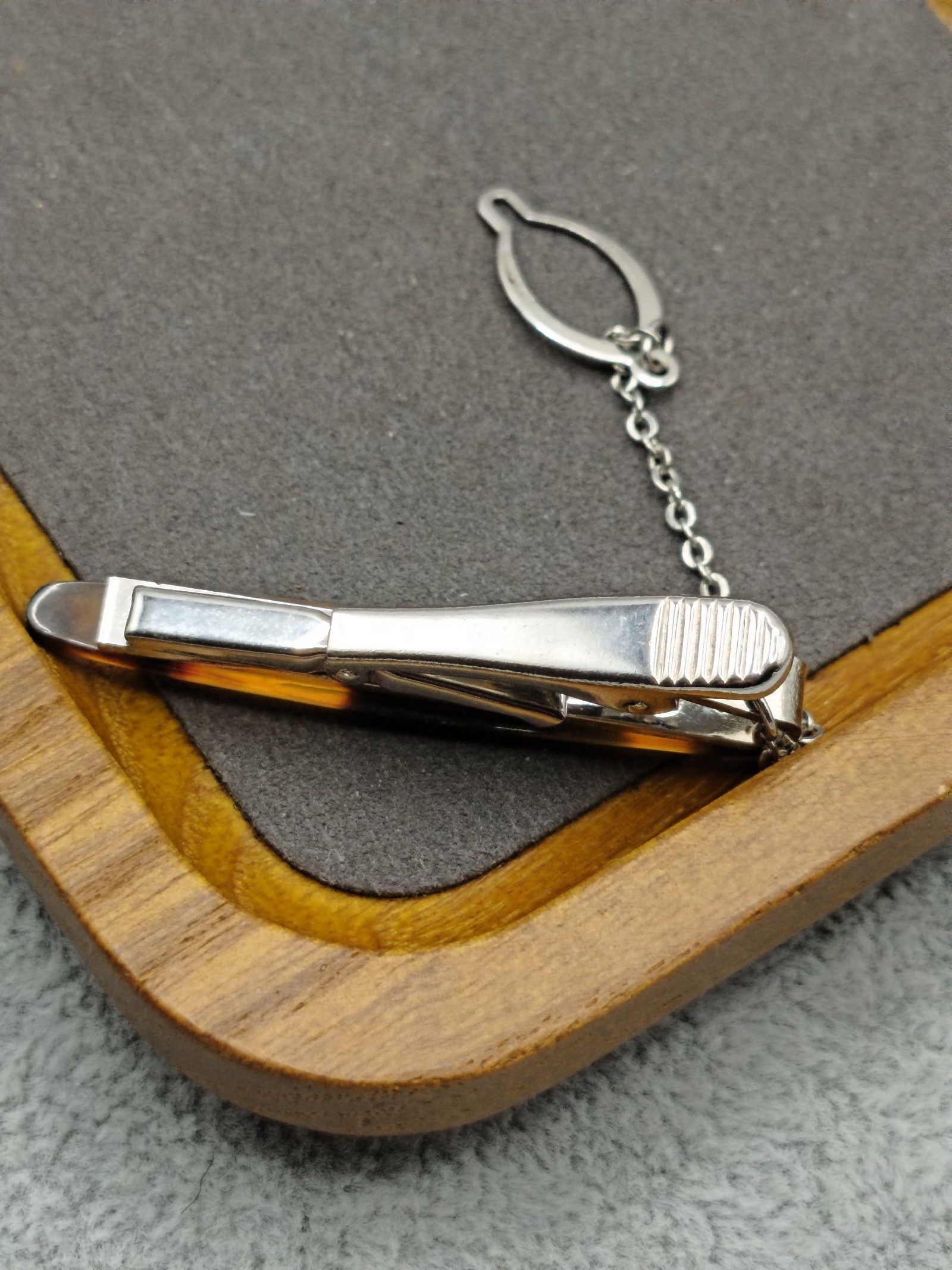 Tortoiseshell Pattern Metal Tie Clip with Chain image 10