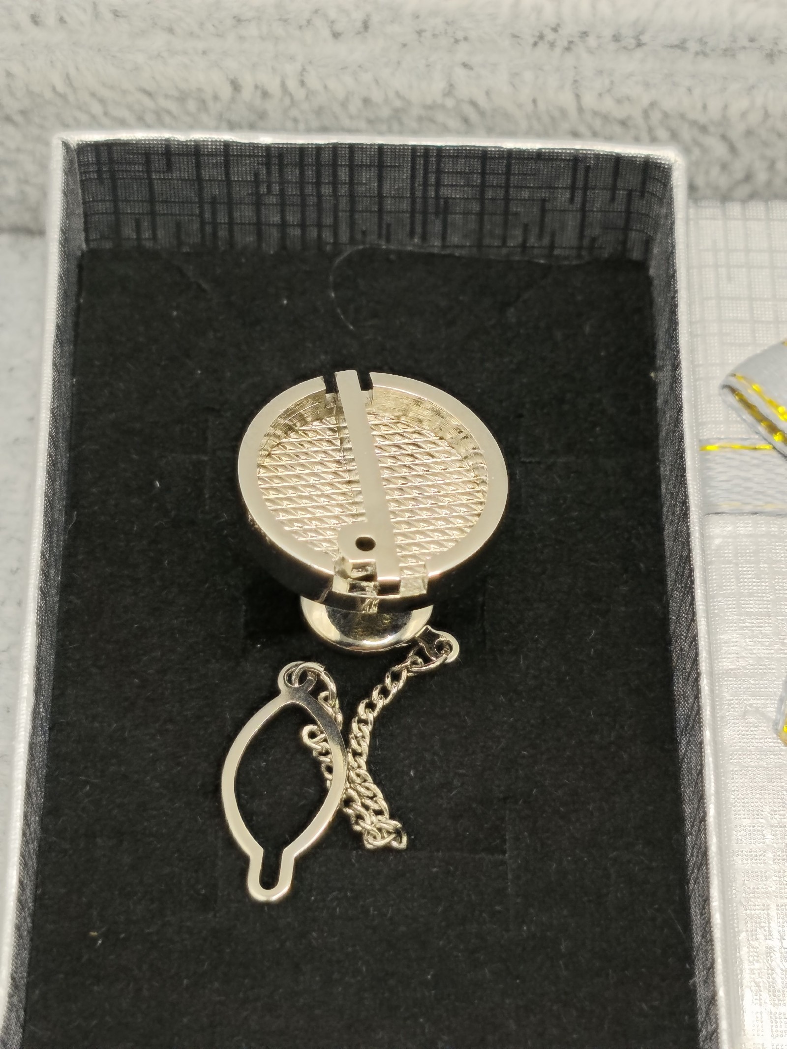 Dunhill Circular Tie Tack with Chain & Gift Box Other Size image 2