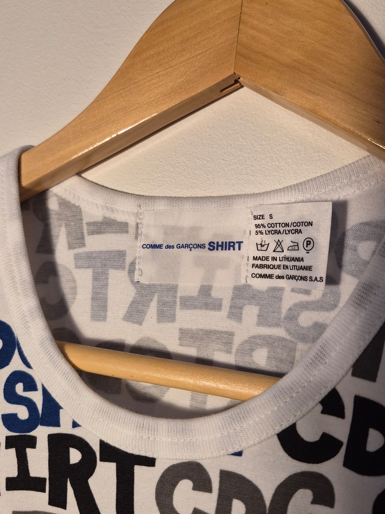 Comme des Garçons White, Black & Blue Logo Print T-Shirt Small image 2