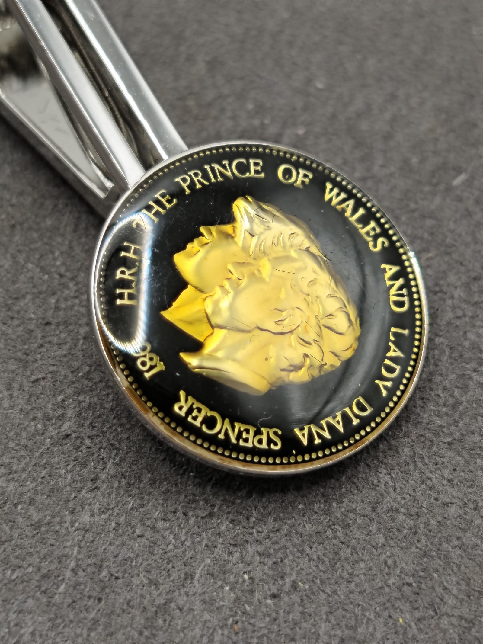 Buckingham Black & Gold Men's Tie Clip with HRH Prince & Lady Diana Emblem image 5