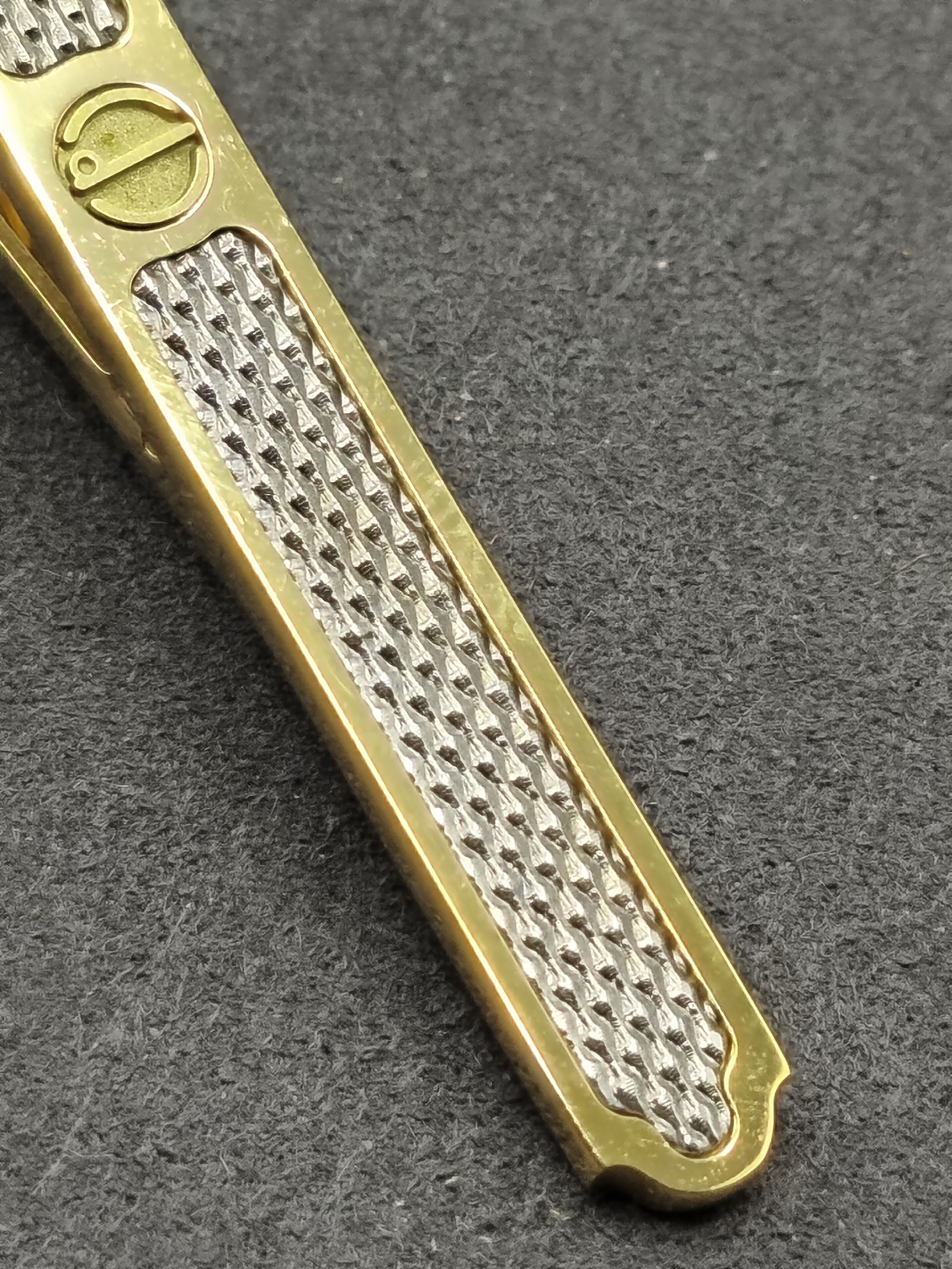 Dunhill Gold & Silver Tone Textured Tie Clip Men image 5