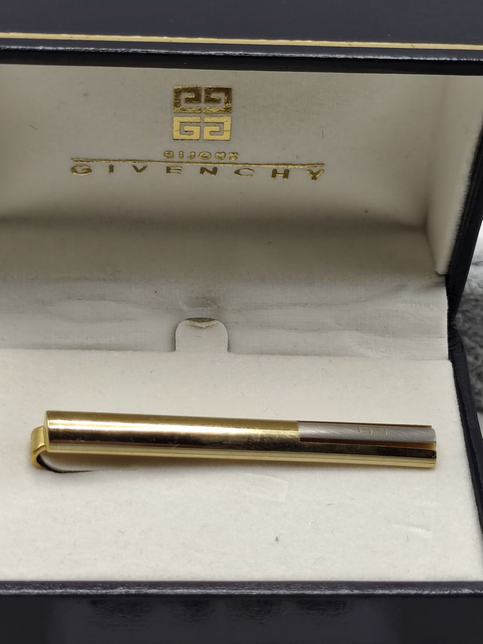 Givenchy Gold Tone Men's Tie Clip with Box Other image 2