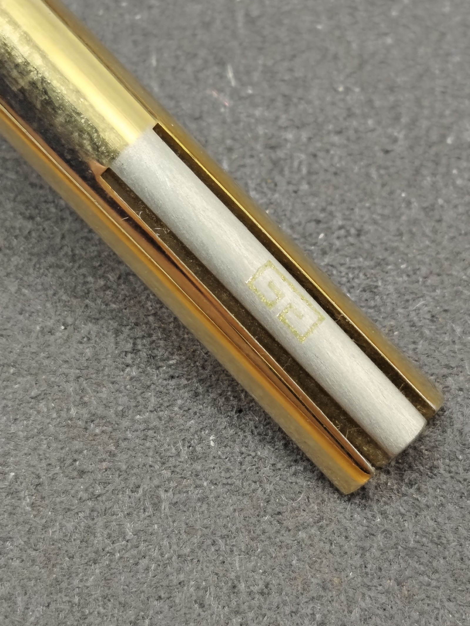 Givenchy Gold Tone Men's Tie Clip with Box Other image 5