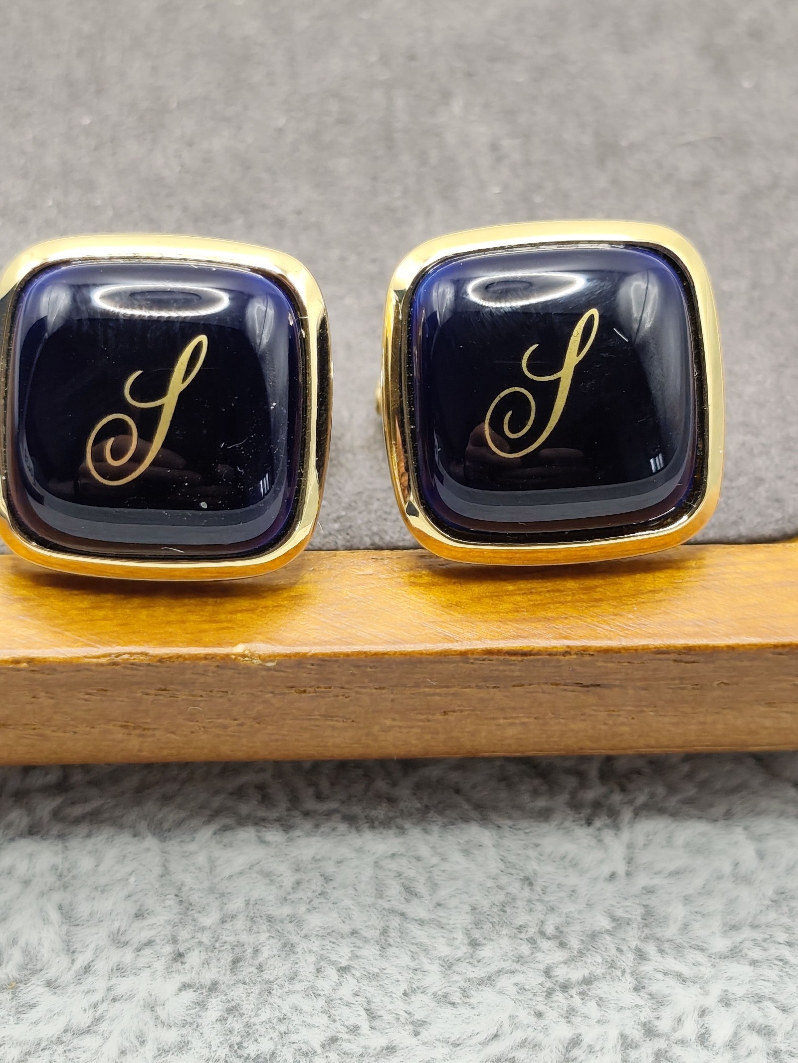 Okura China Gold & Navy Blue Men's Cufflinks & Tie Clip Set Other image 4