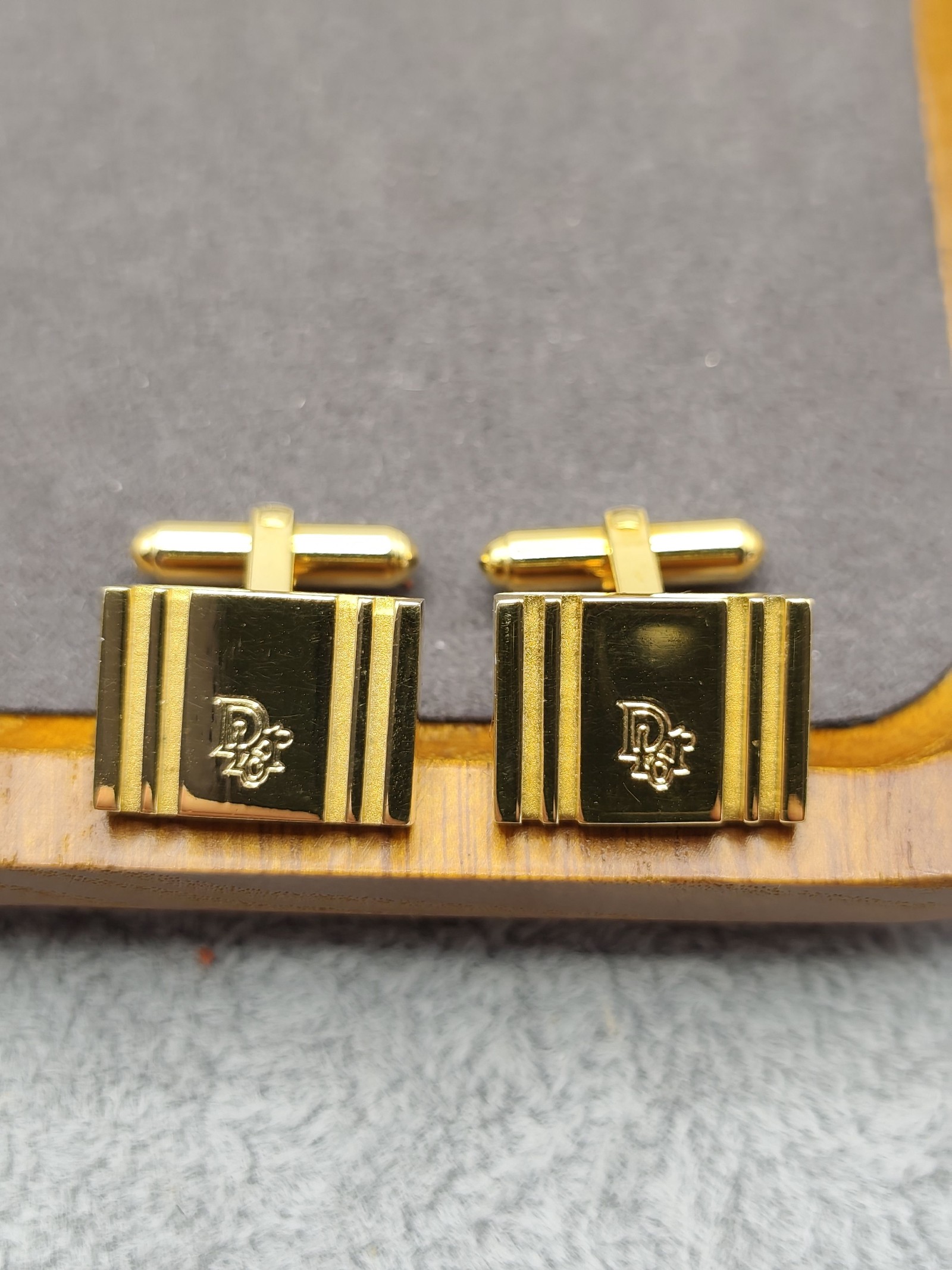 Christian Dior Gold Plated Logo Cufflinks with Presentation Box Other image 4