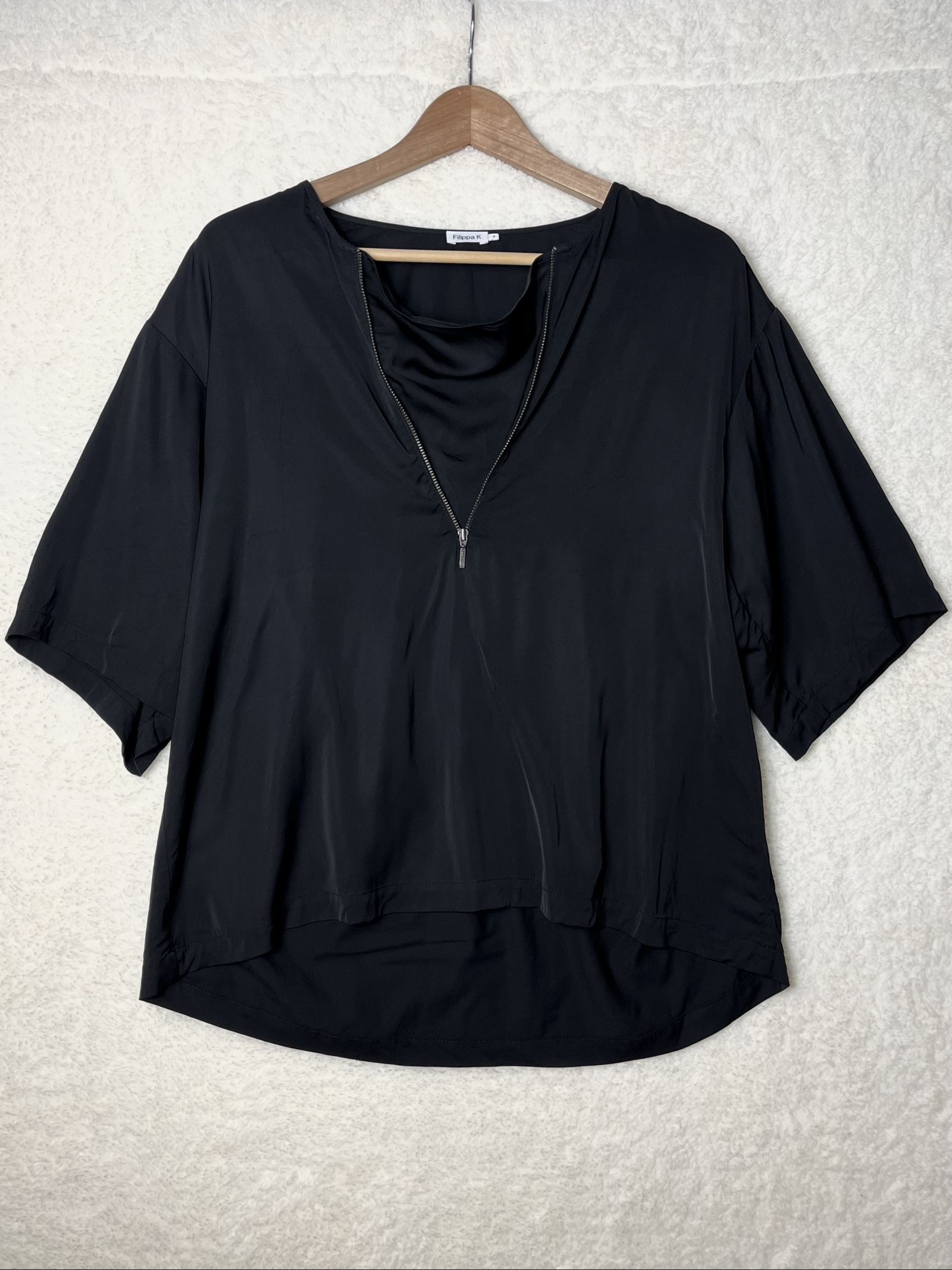 Filippa K boxy Top zip zipper loose fit relaxed Satin crewneck minimalist image 2