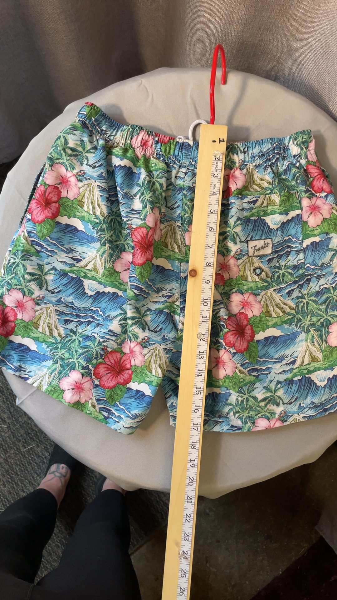 Franks Men's Multi Floral Swim Trunks Large 100% Polyester Hawaiian Print image 2
