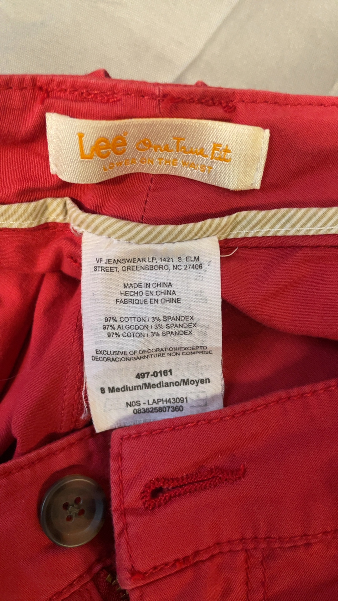 Lee Women's Red One-Town Fit Cotton Spandex Shorts Medium 8 image 5