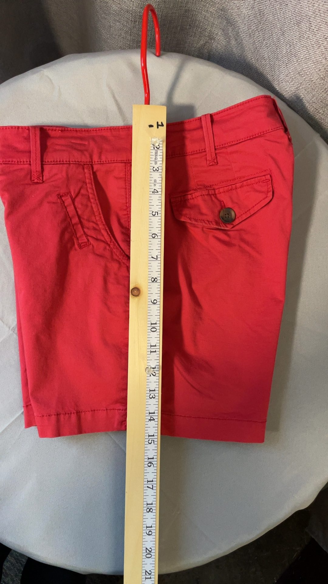 Lee Women's Red One-Town Fit Cotton Spandex Shorts Medium 8 image 3