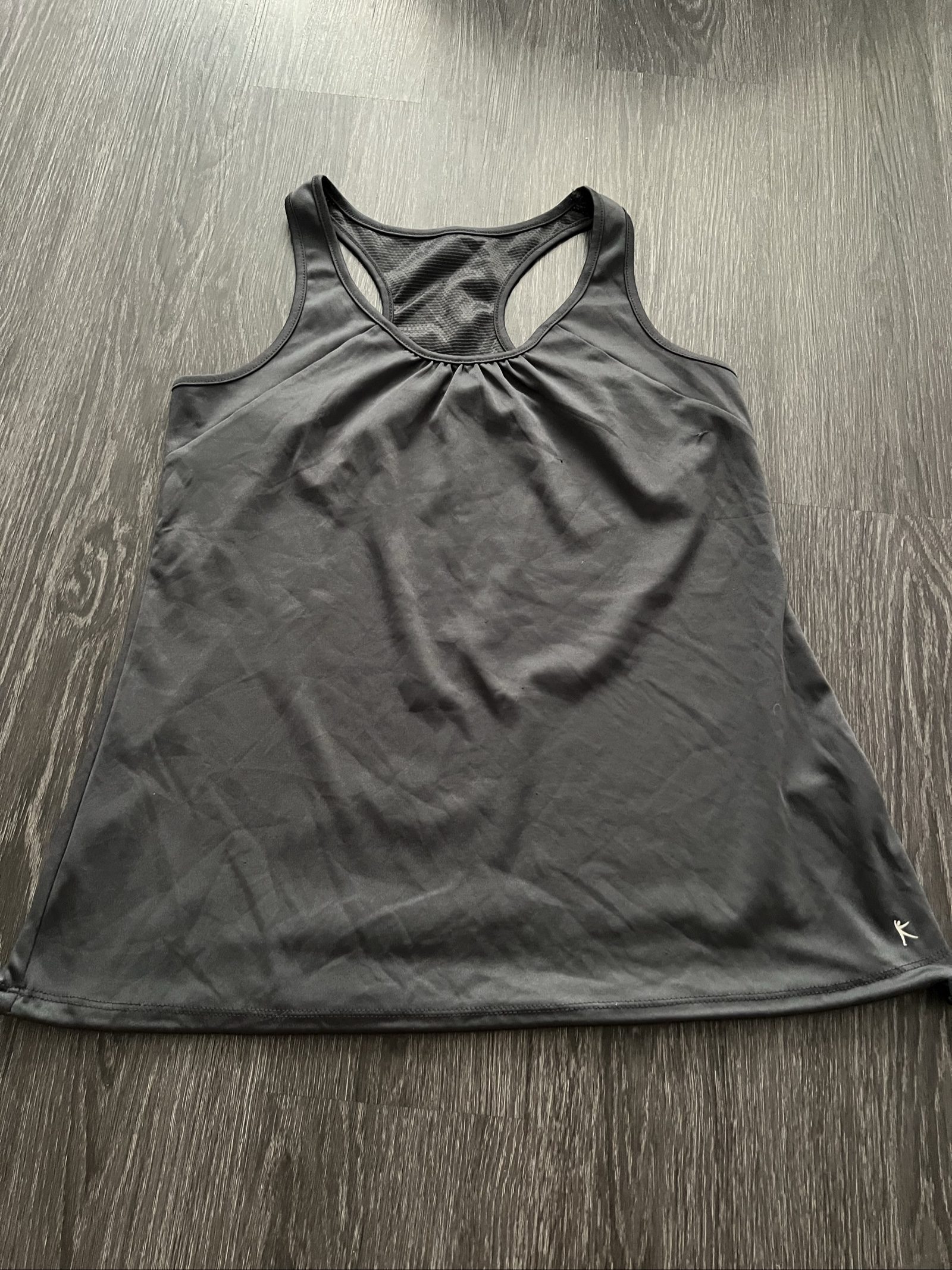 Danskin Now Women's Grey Semi-Fitted Dri-More Polyester Tank Top Medium 8-10